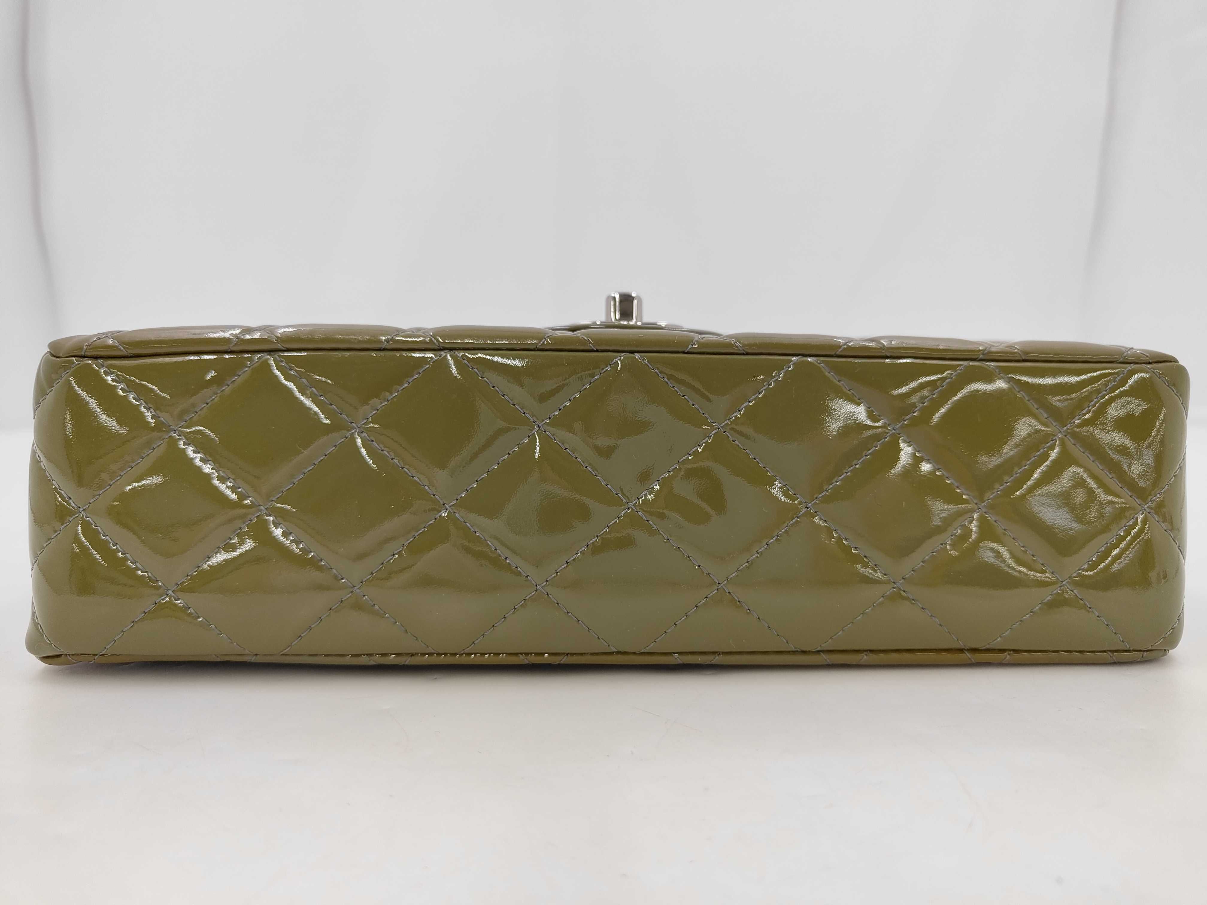 Matelassé 25 Patent Leather Shoulder Bag 13994418 (Includes dust bag and guarantee) — view 3