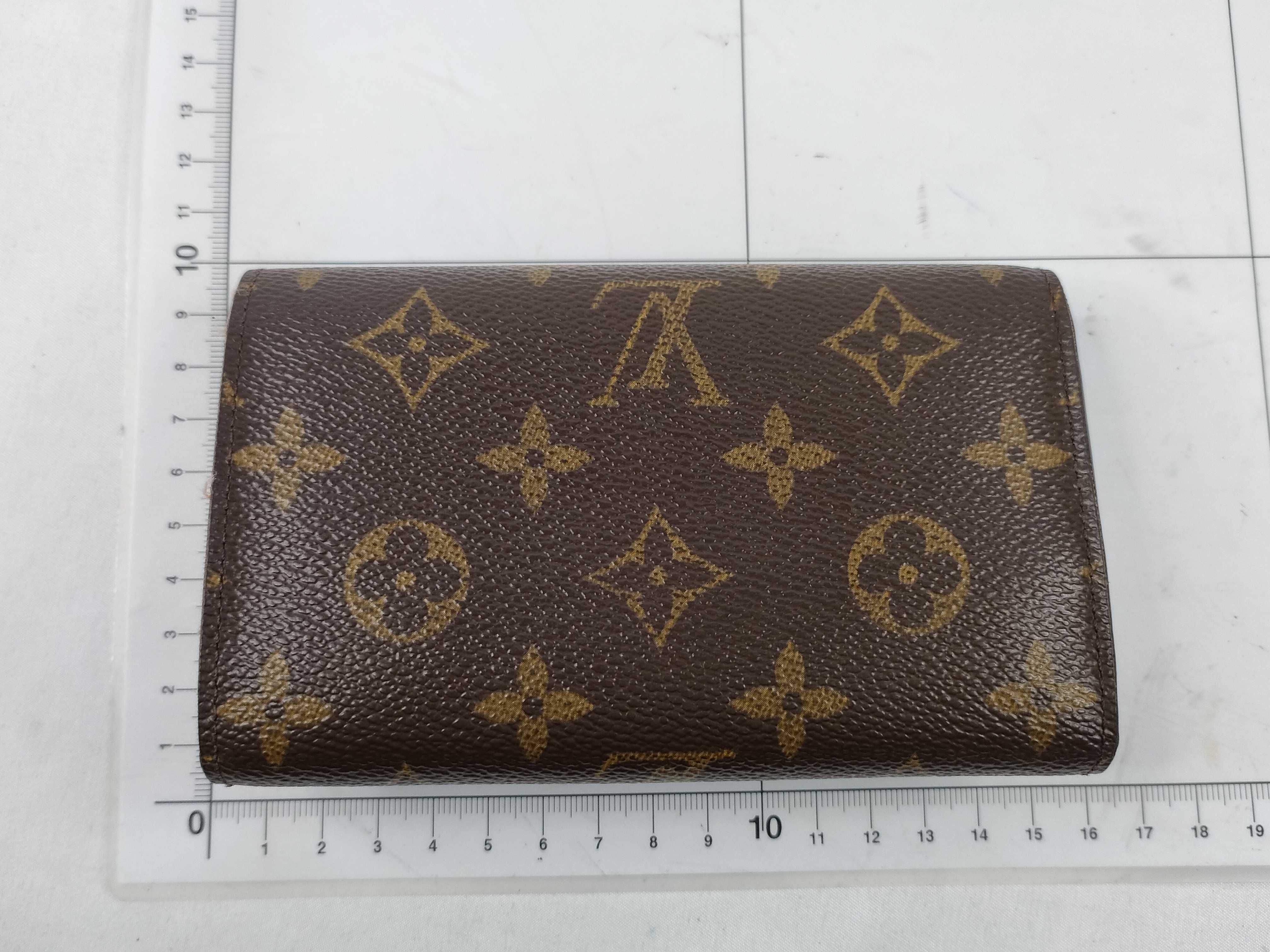 Monogram Louis Vuitton Wallet — view 2