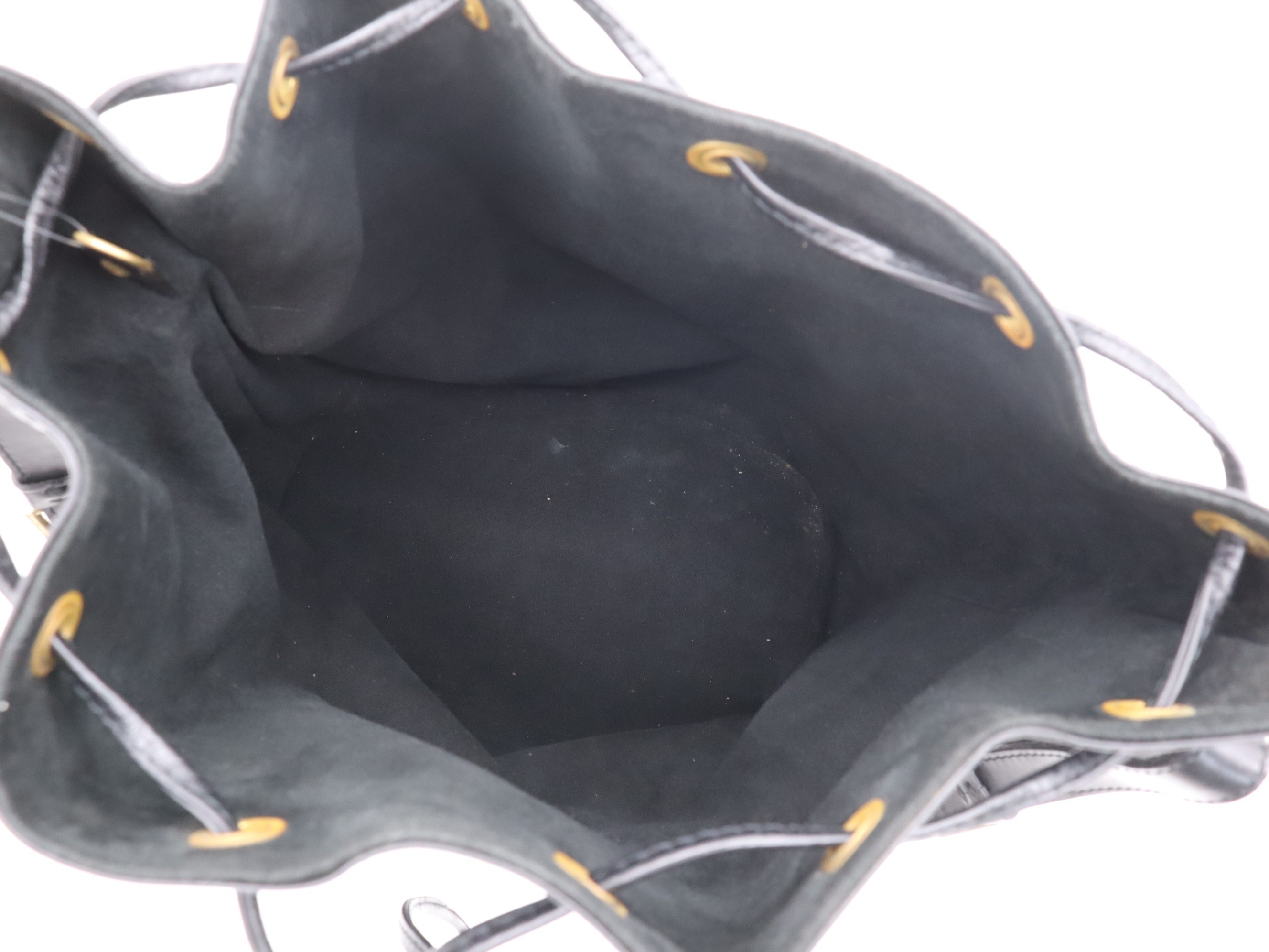 Noé Noir — view 7
