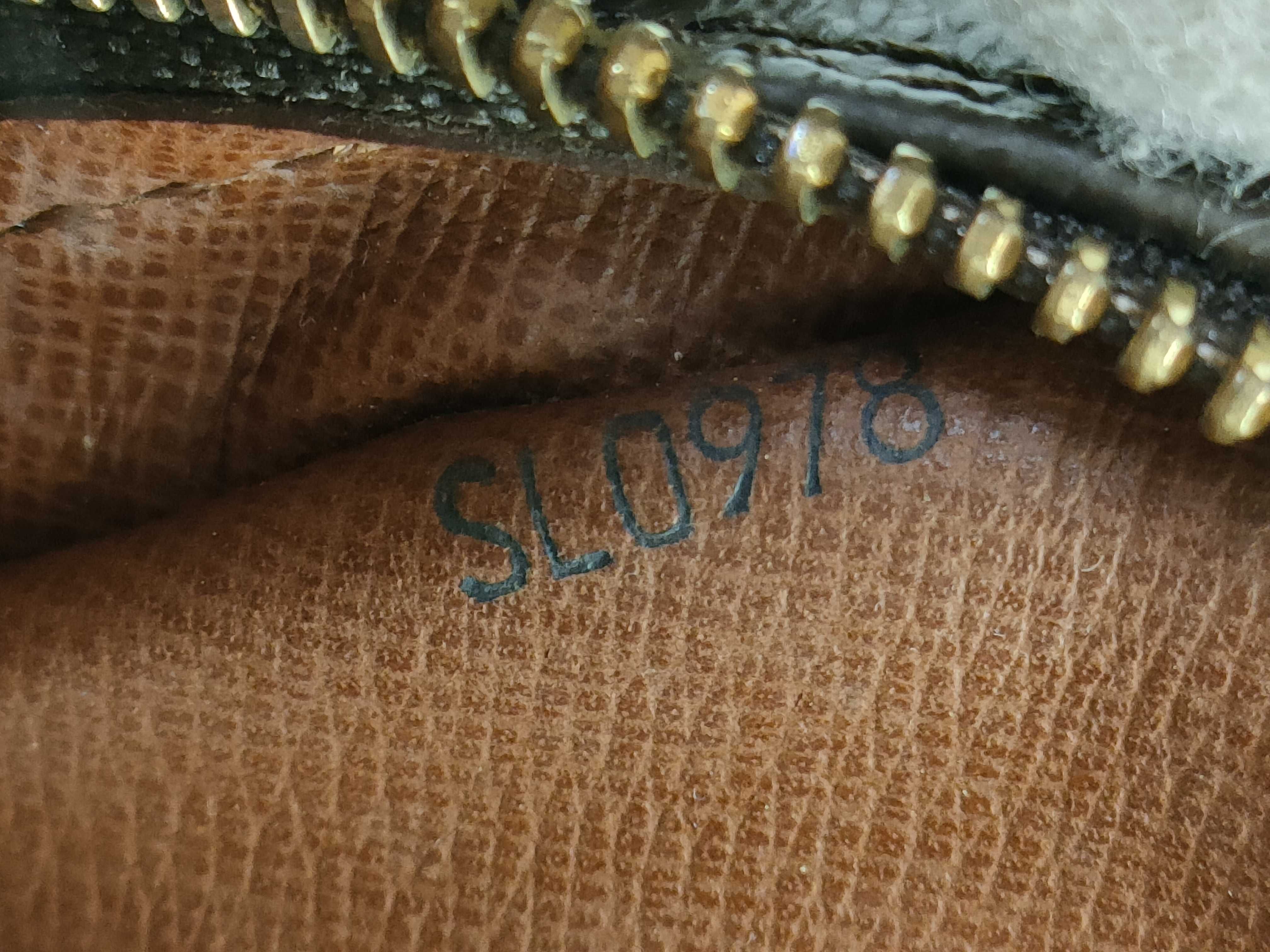 Monogram Vuitton Pochette Marly M51828 Shoulder Bag — view 12