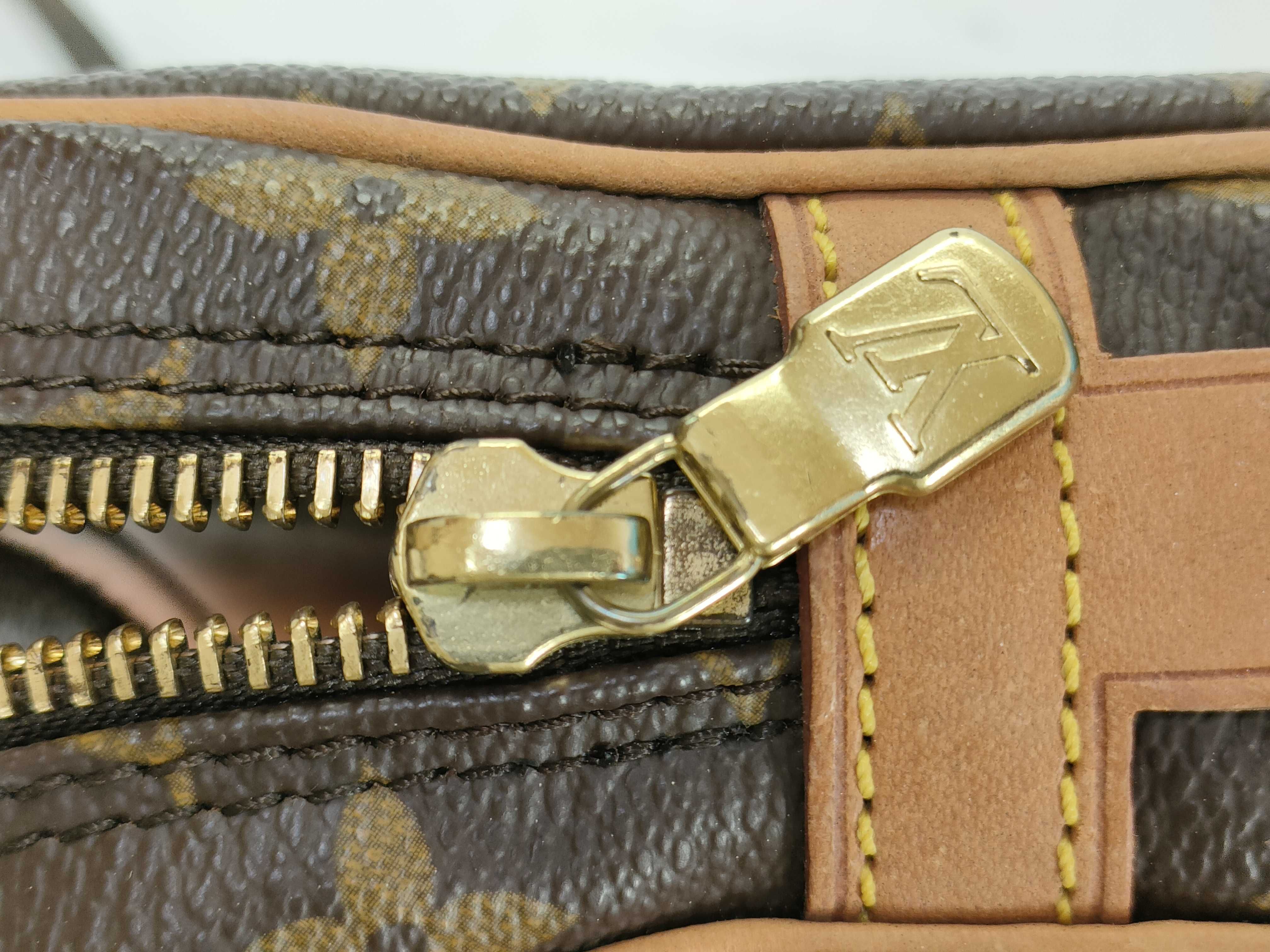Monogram Vuitton Pochette Marly M51828 Shoulder Bag — view 14