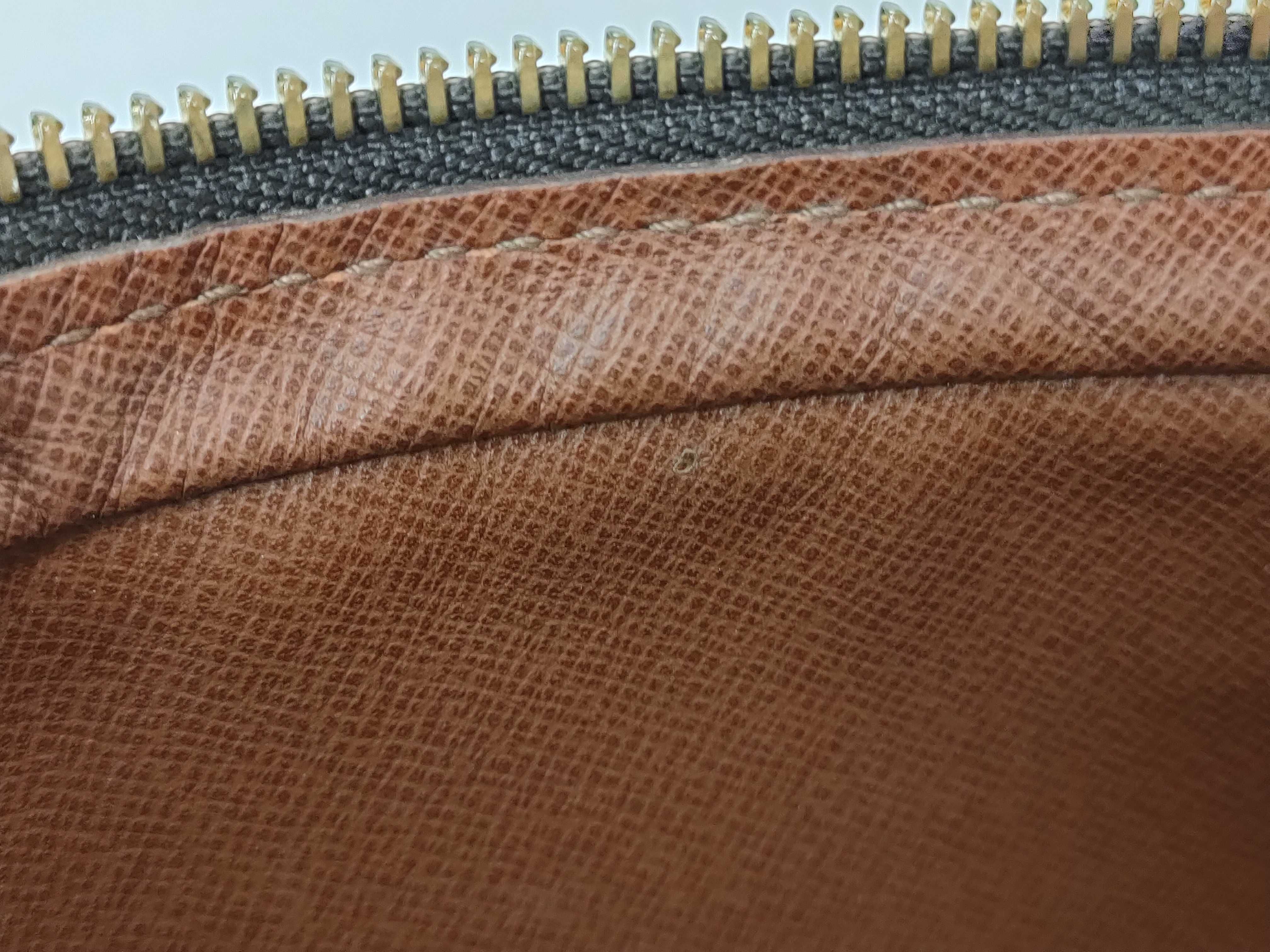 Monogram Vuitton Pochette Marly M51828 Shoulder Bag — view 15