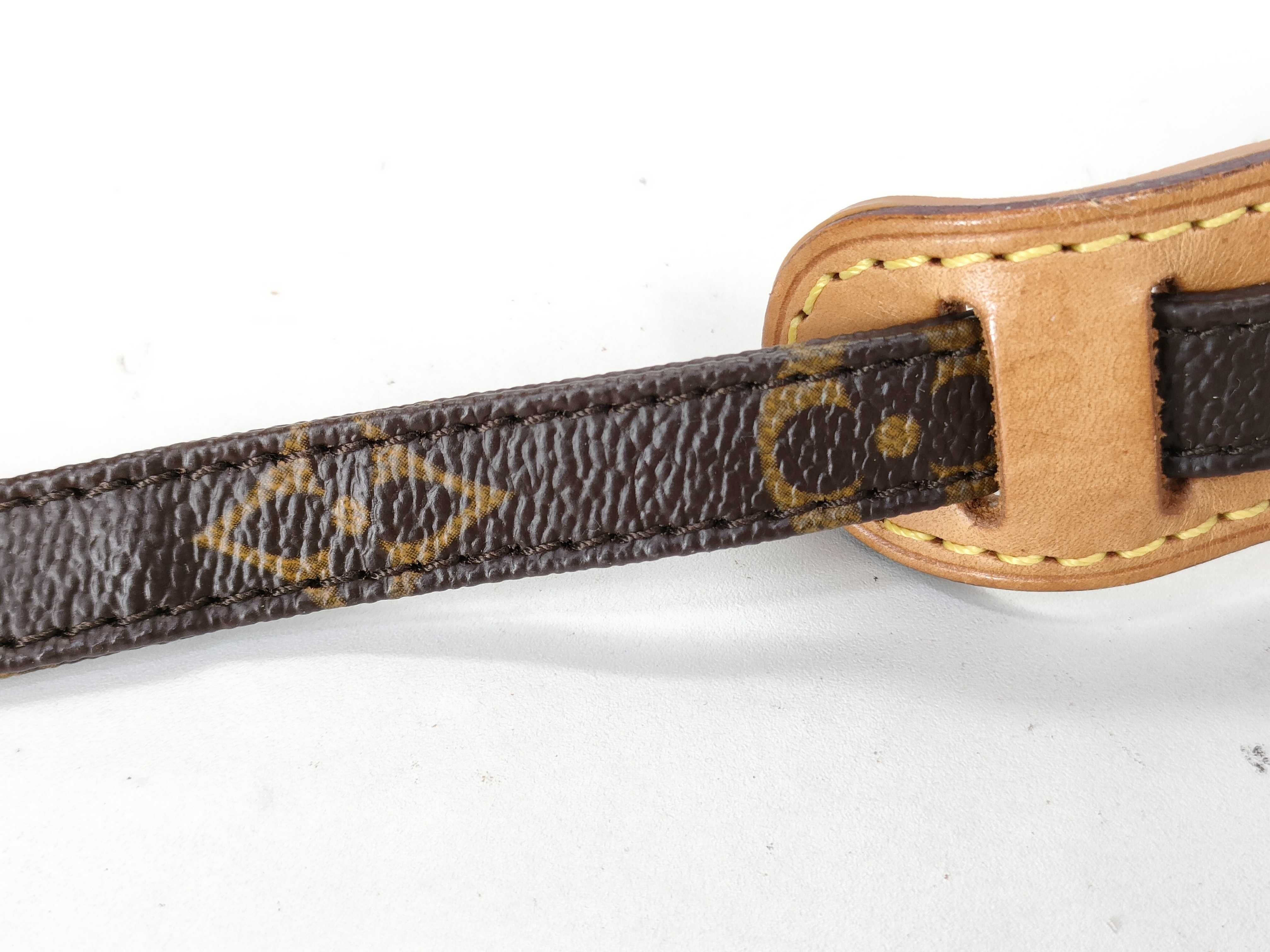 Monogram Vuitton Pochette Marly M51828 Shoulder Bag — view 4