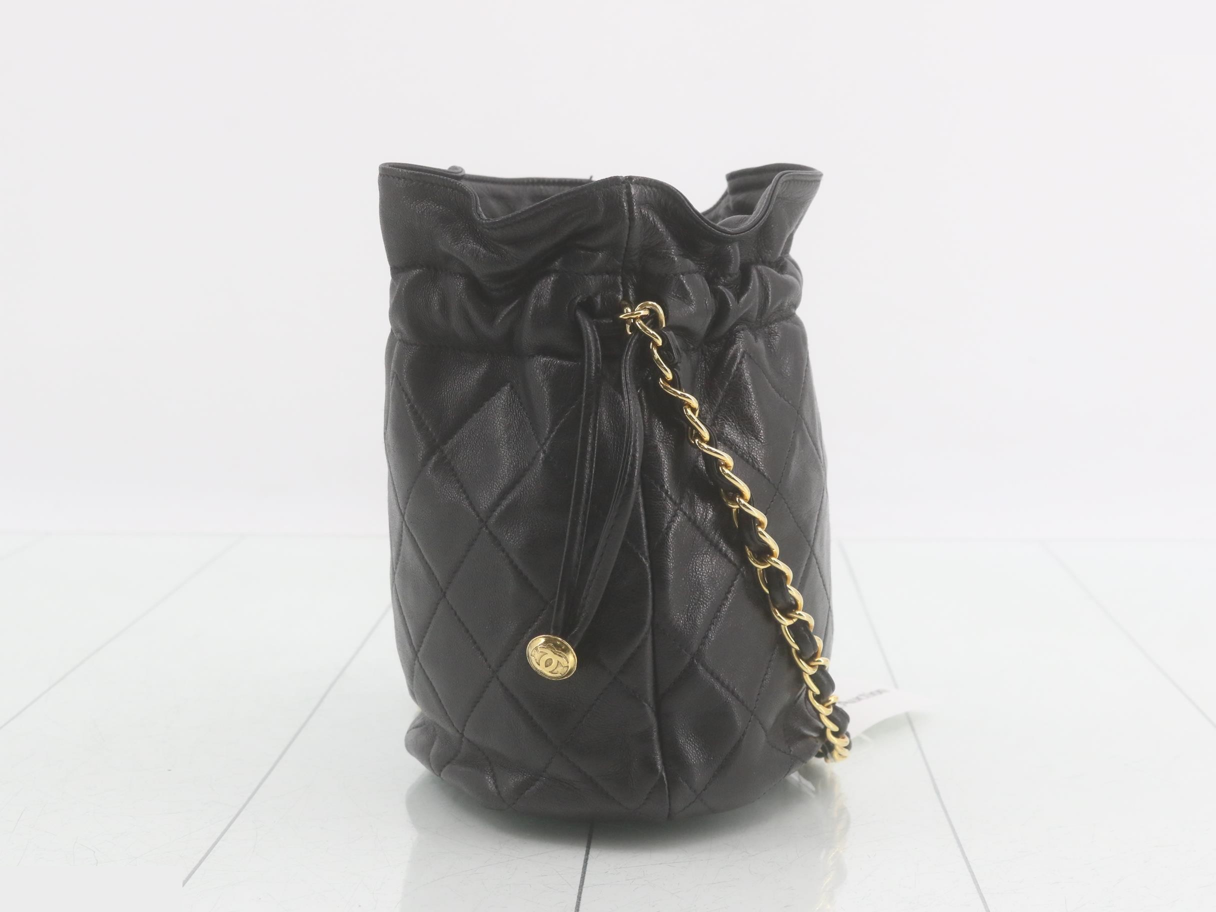Drawstring Matelassé (Bag) / Chain Shoulder Bag - Black — view 4