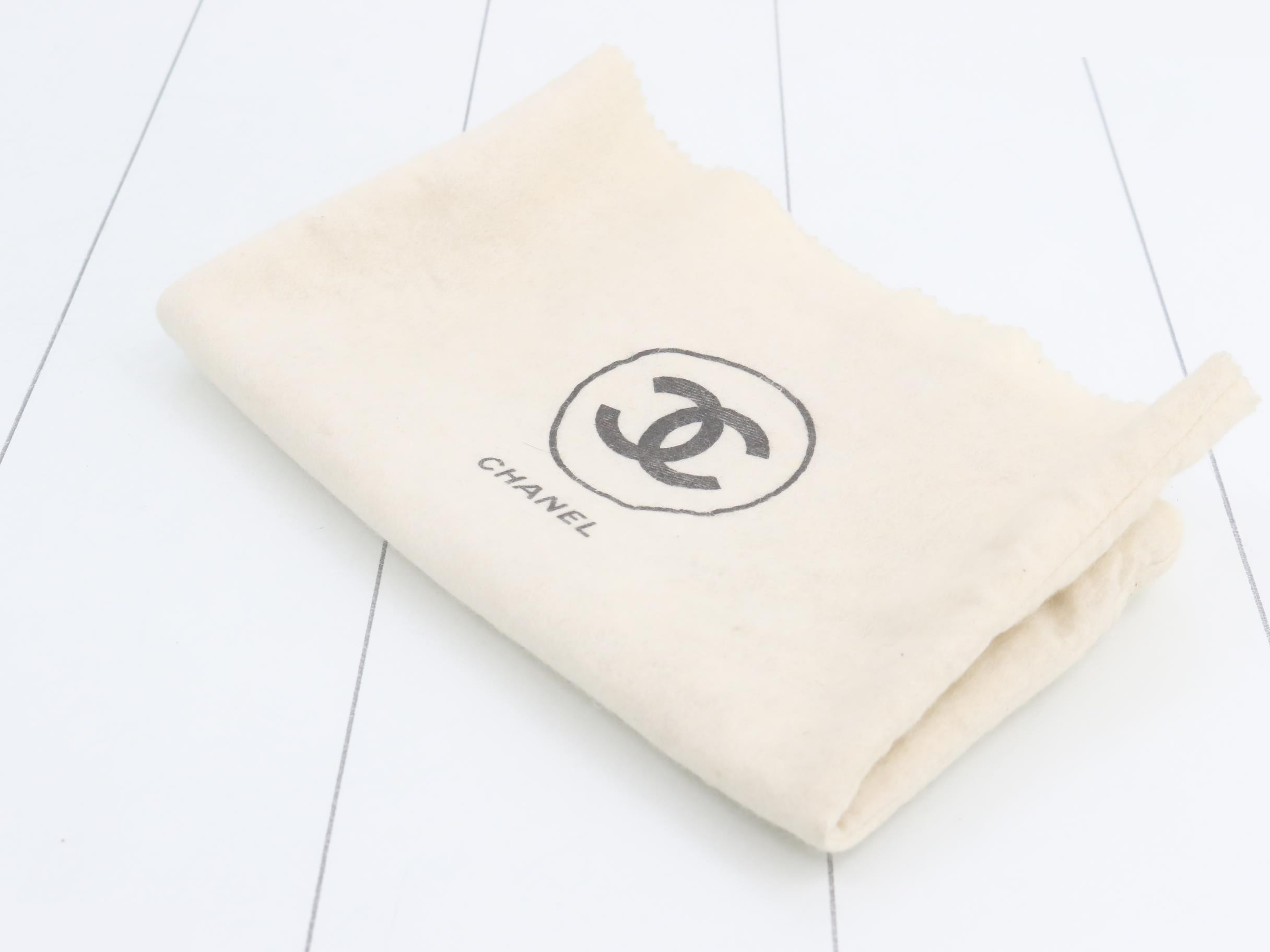 Drawstring Matelassé (Bag) / Chain Shoulder Bag - Black — view 7