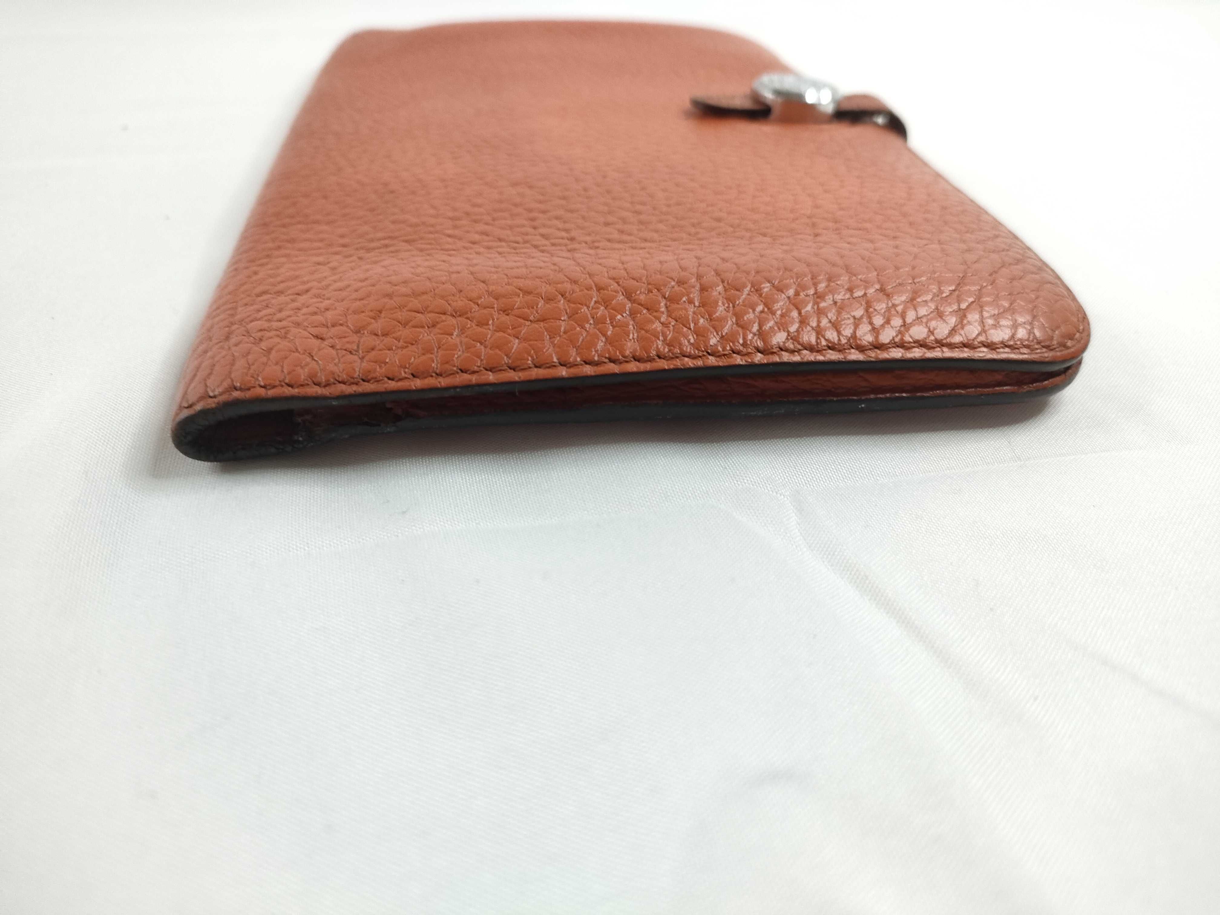 Dogon Leather Bi-fold Long Wallet with Engraving — view 5