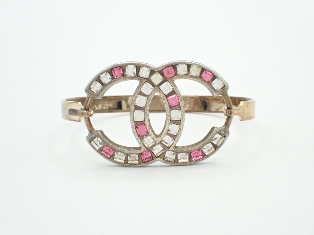 05P Wrist circumference approximately 17cm