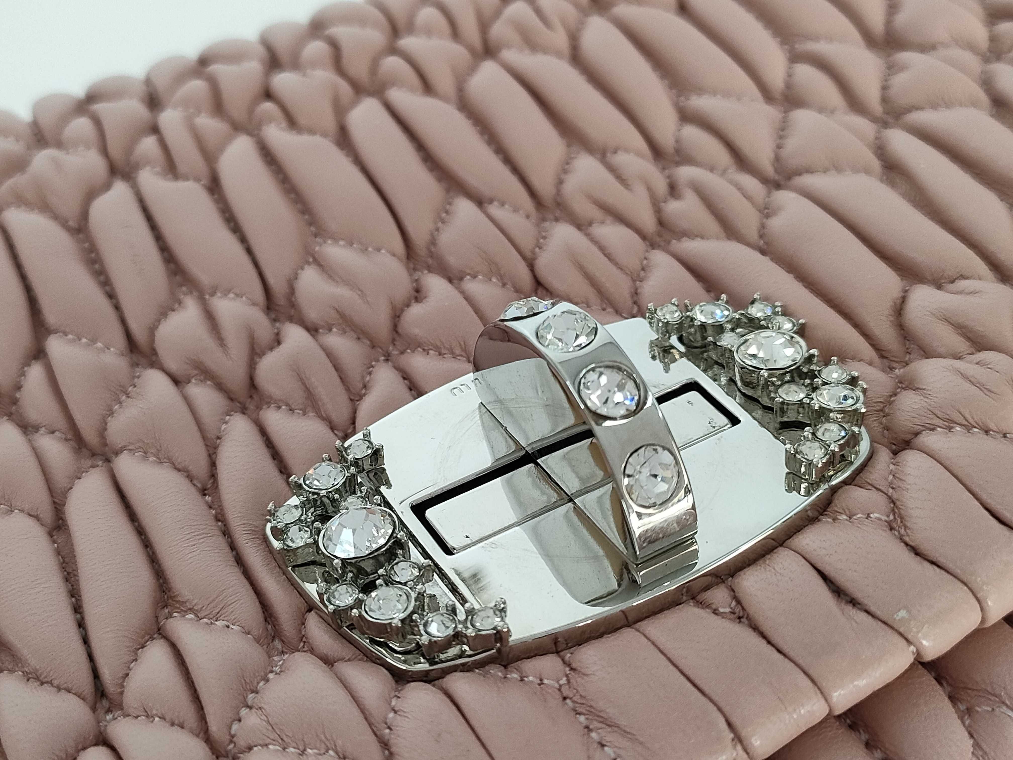 shoulder bag, Nappa crystal, Matelassé leather, with dust bag and card slots. — view 14