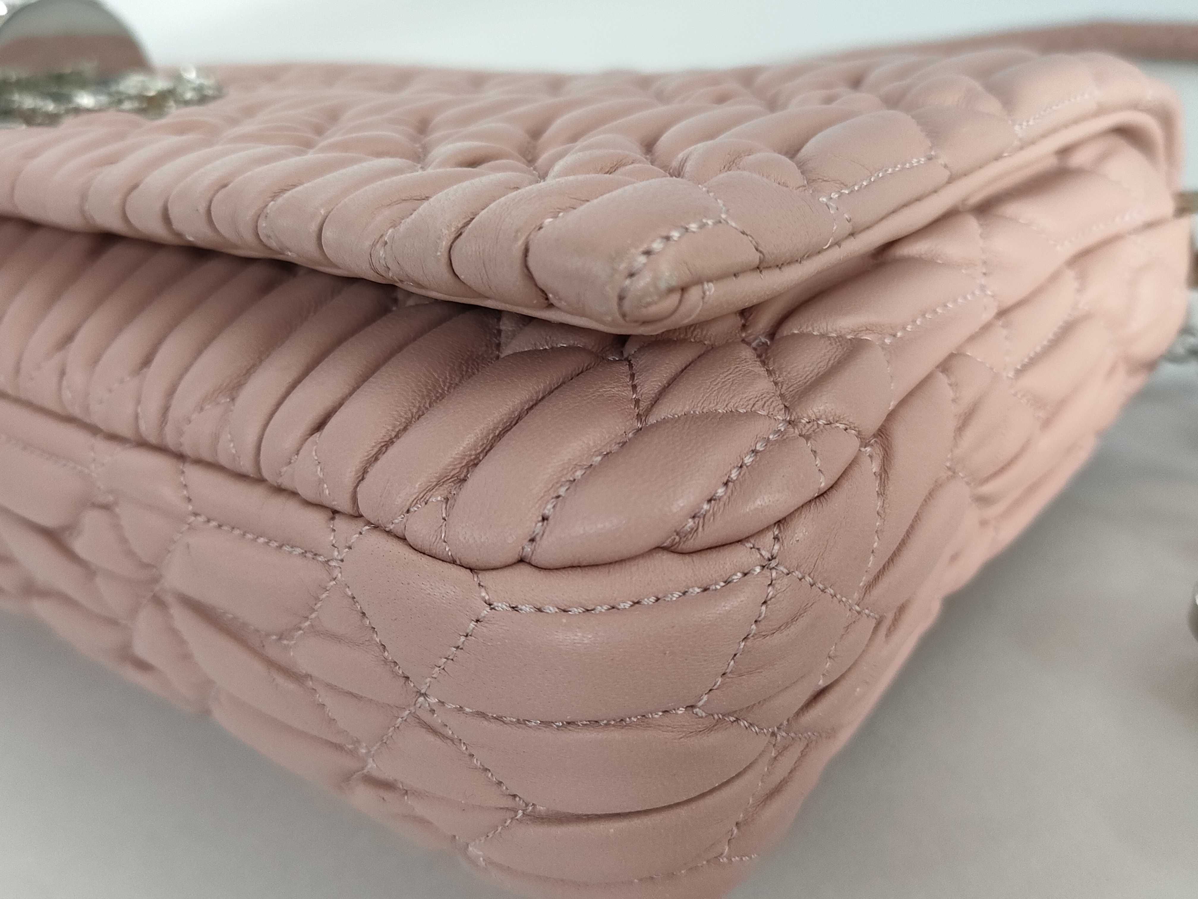 shoulder bag, Nappa crystal, Matelassé leather, with dust bag and card slots. — view 6
