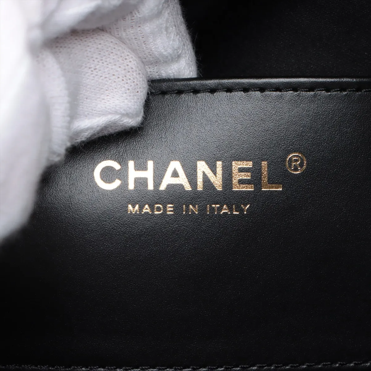 [Individually wrapped] Chanel 25 Medium Caviar Skin Chain Shoulder Bag Black Gold Hardware N9TT7PK6 Random Plate — view 13