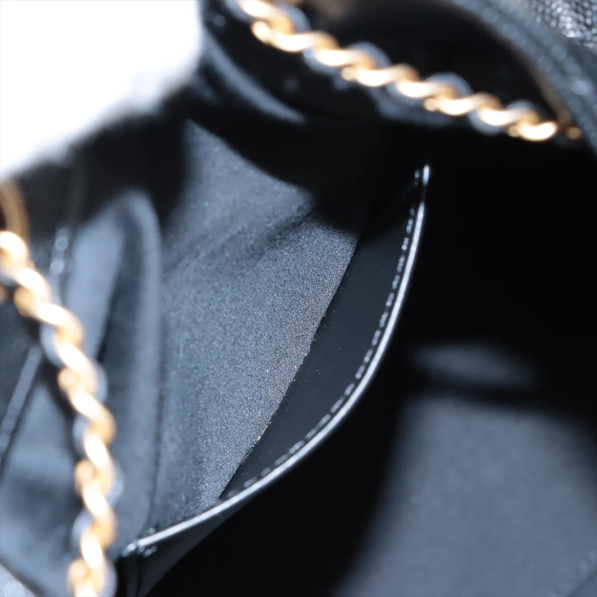 [Individually wrapped] Chanel 25 Medium Caviar Skin Chain Shoulder Bag Black Gold Hardware N9TT7PK6 Random Plate — view 7