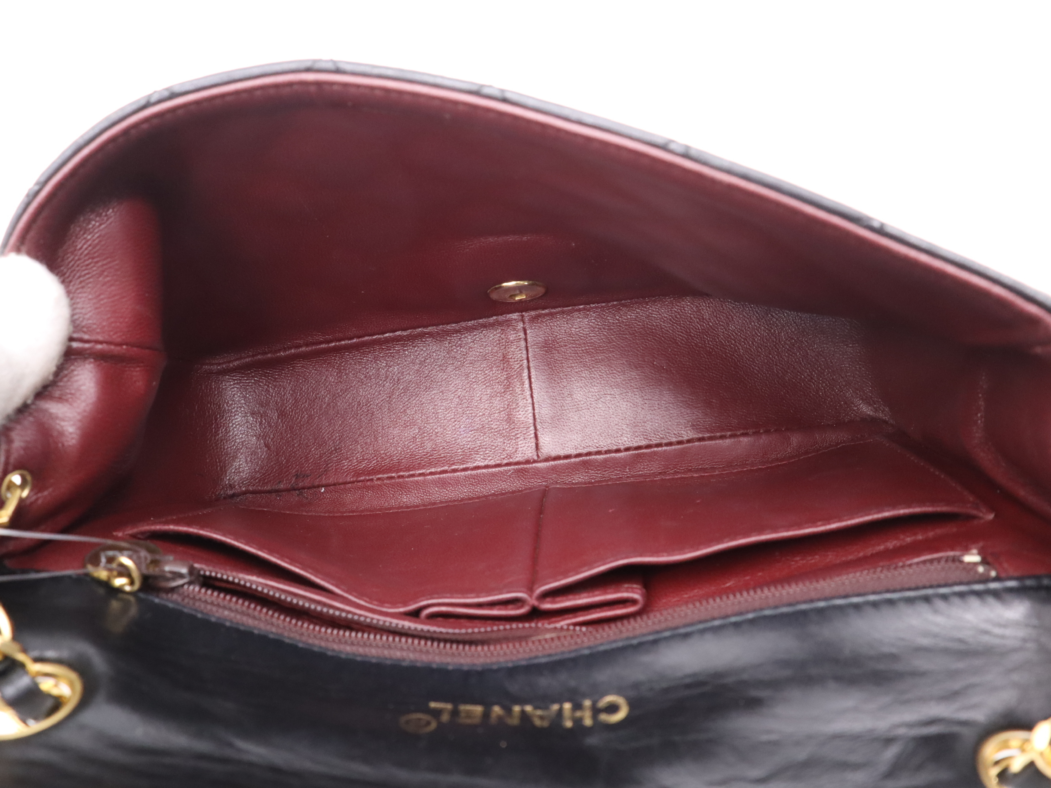 Lambskin Matelassé 25 S Flap S Chain with Seal, Gold Hardware, Black Shoulder Bag — view 10