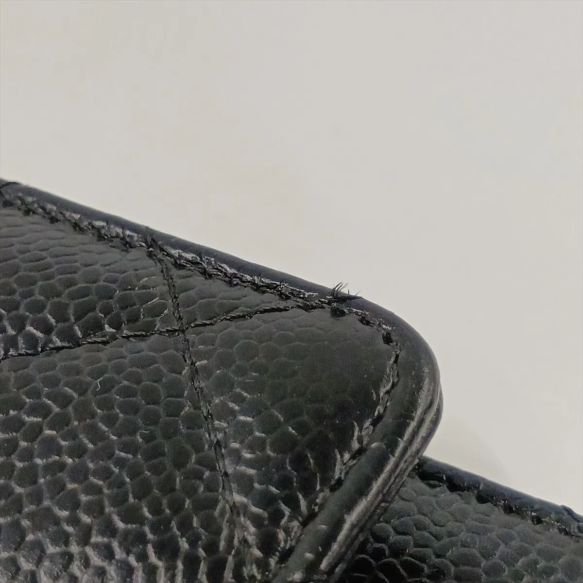 Matelassé Caviar Skin Chain Wallet, Black with Gold Hardware, 29147579, Serial Number 29 — view 14