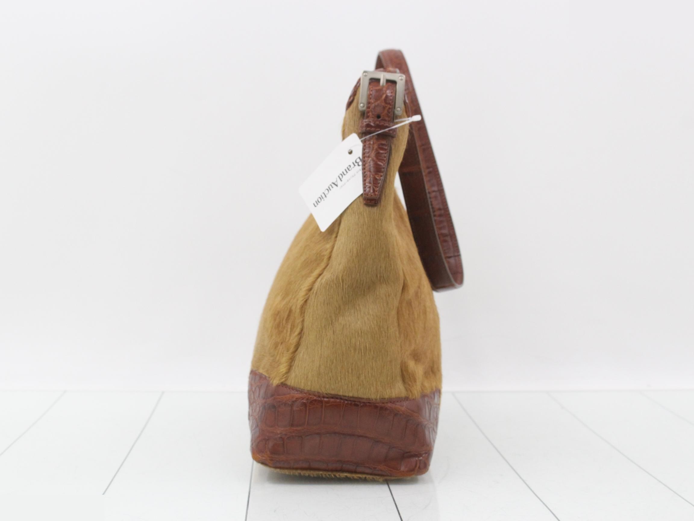 One-shoulder calfskin bag — view 3