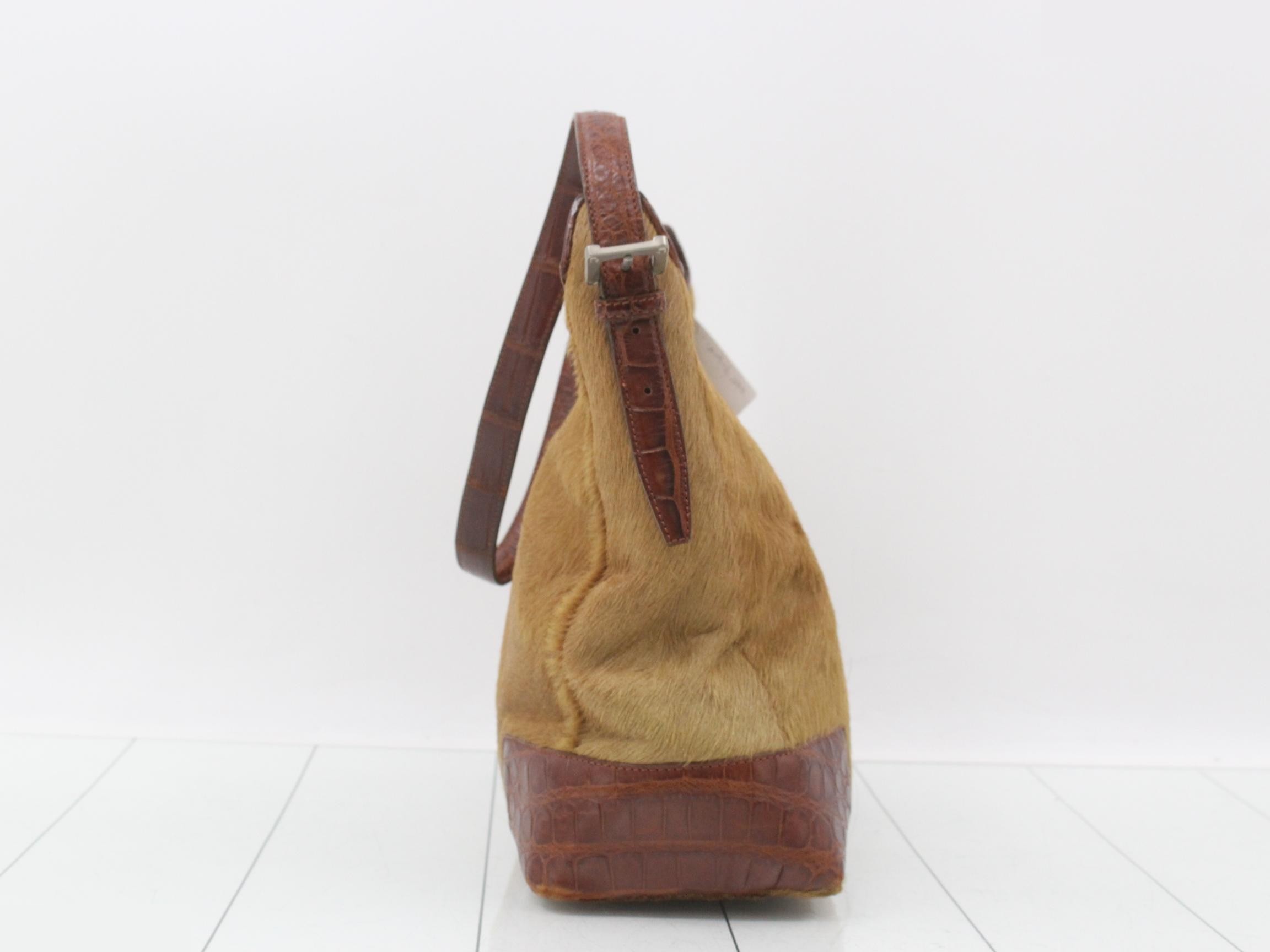 One-shoulder calfskin bag — view 4