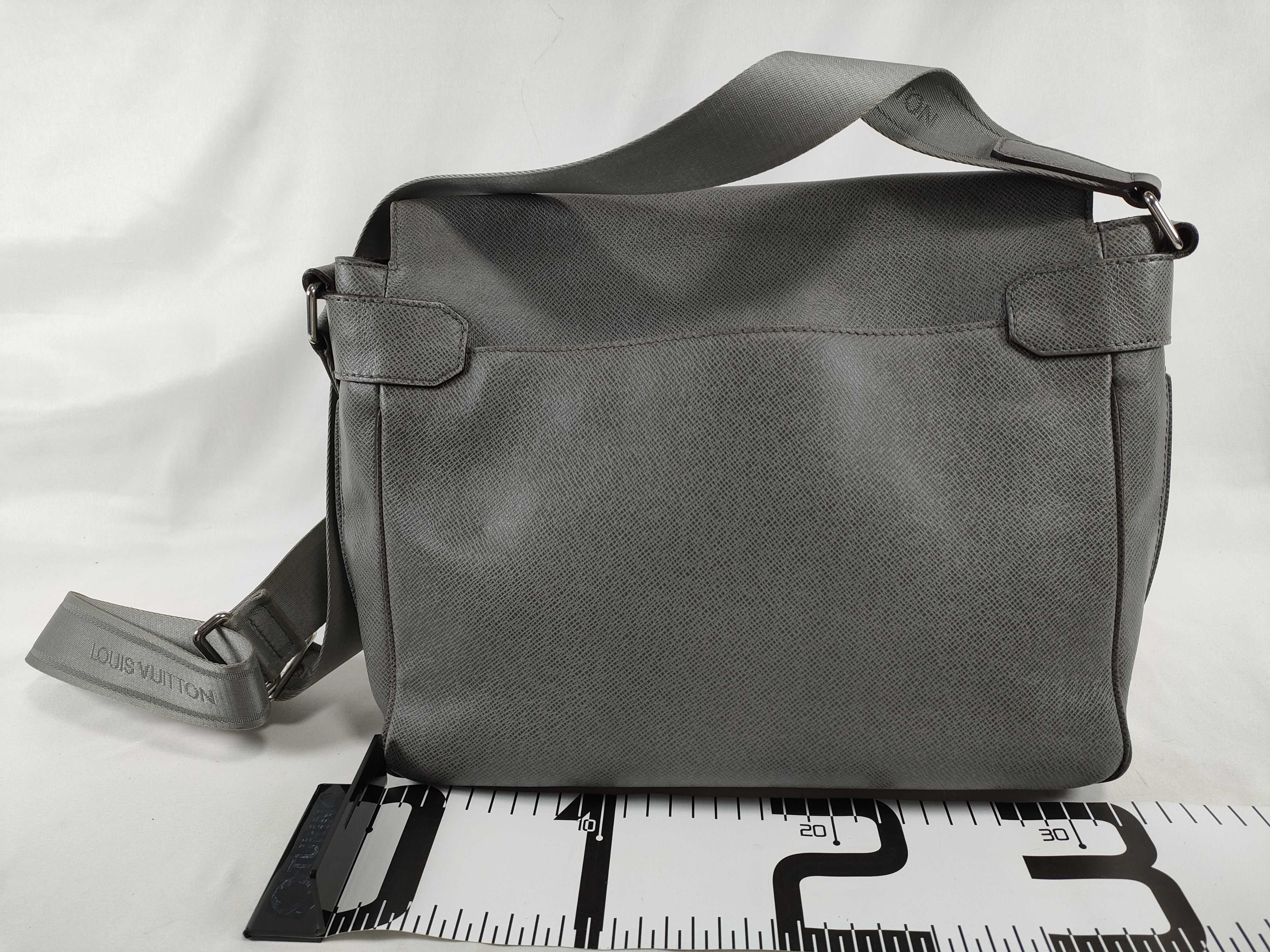 Taiga Roman MM Leather Shoulder Bag (Serial Number) — view 2