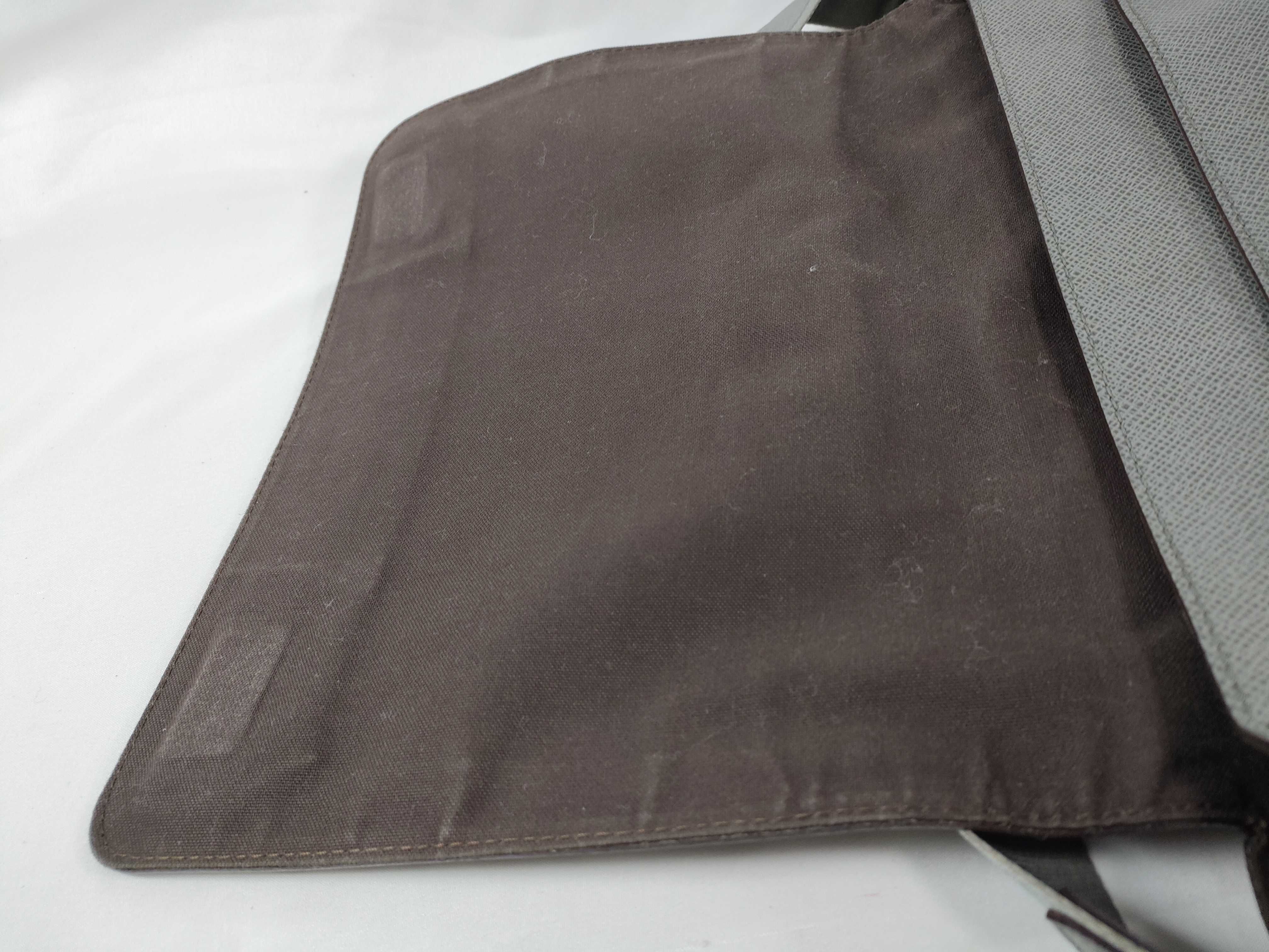 Taiga Roman MM Leather Shoulder Bag (Serial Number) — view 8