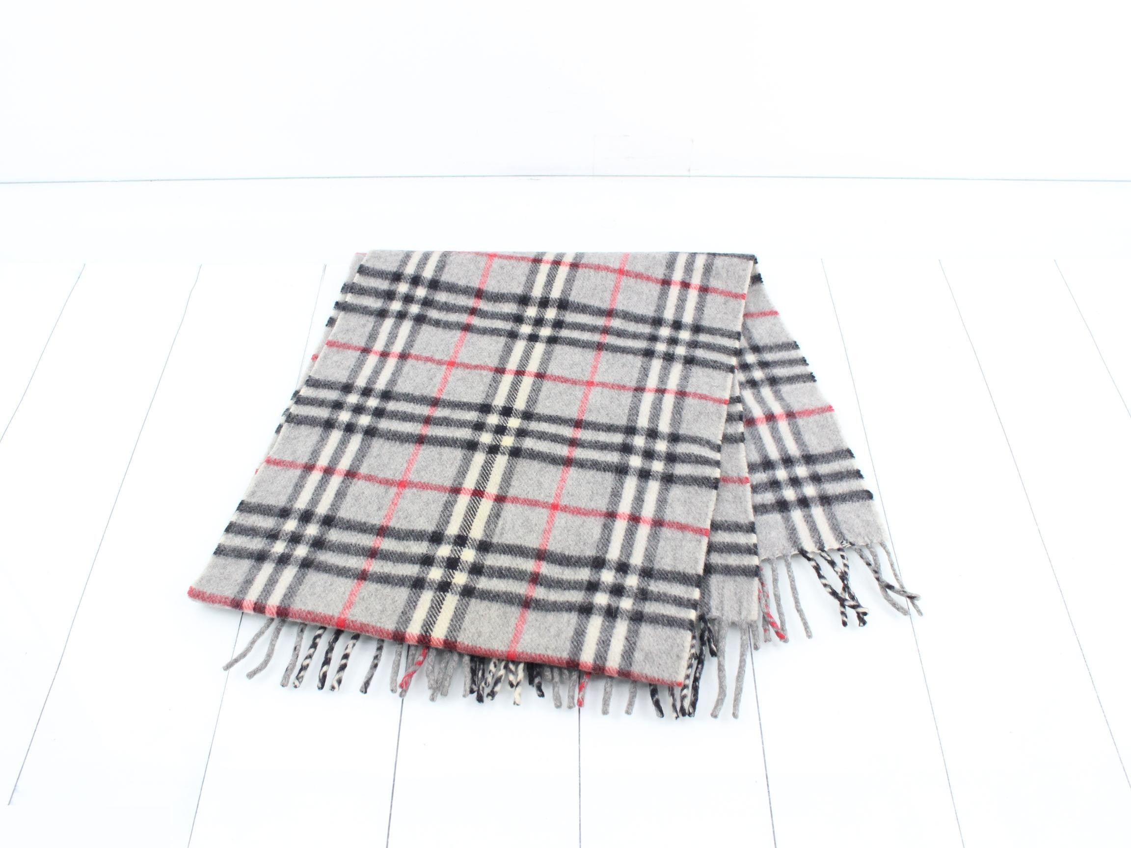 Other lines: Small items, accessories, and scarves — view 3