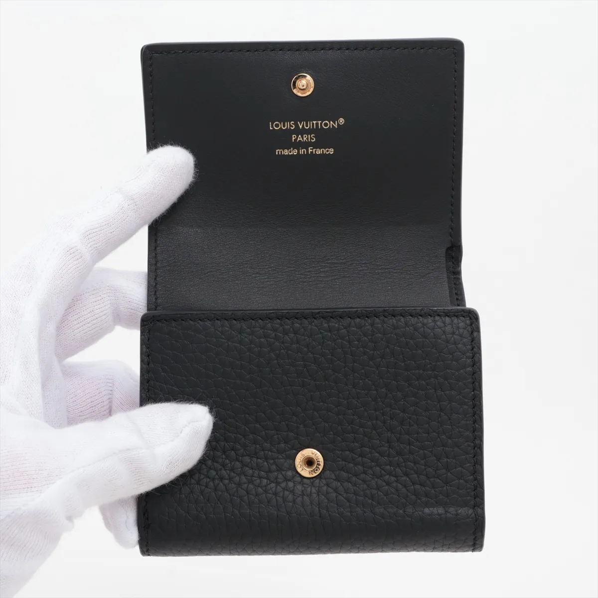 Taurillon Portefeuille Capucines Tiny M12149 Black Compact Wallet (RFID detected) — view 3