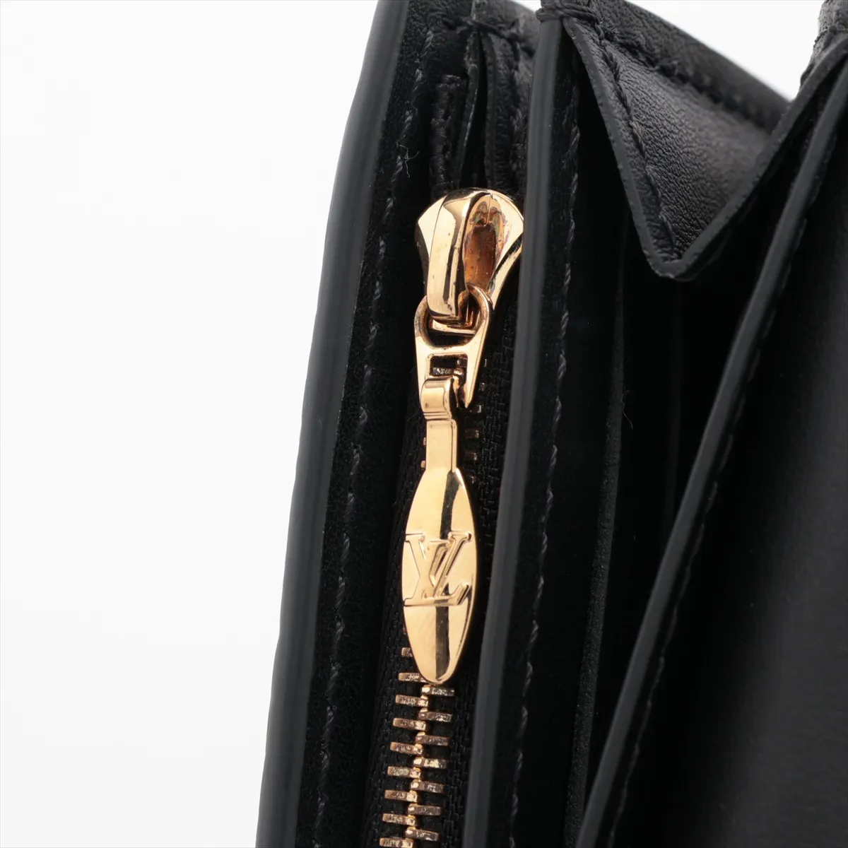Taurillon Portefeuille Capucines Tiny M12149 Black Compact Wallet (RFID detected) — view 8