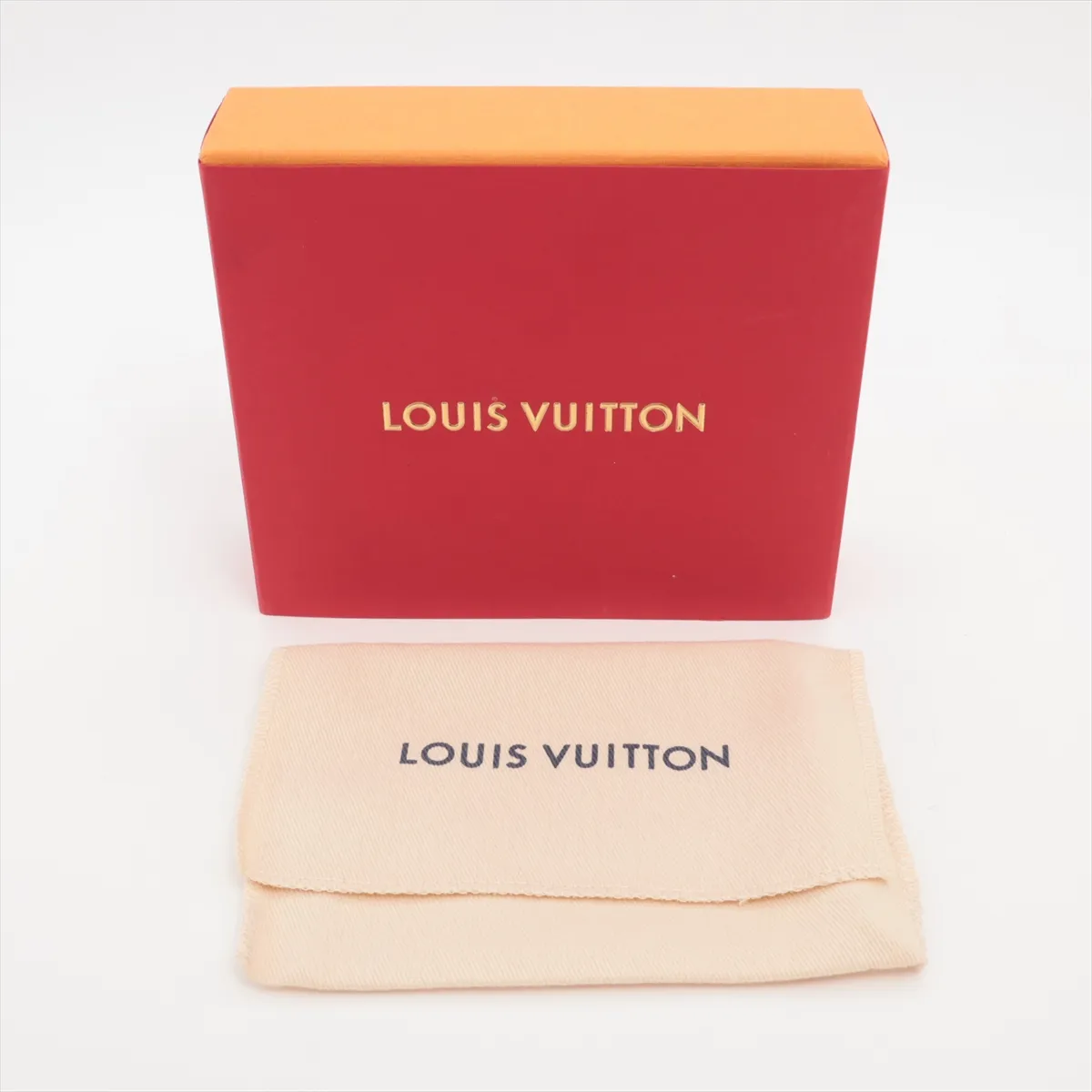 Taurillon Portefeuille Capucines Tiny M12149 Black Compact Wallet (RFID detected) — view 10