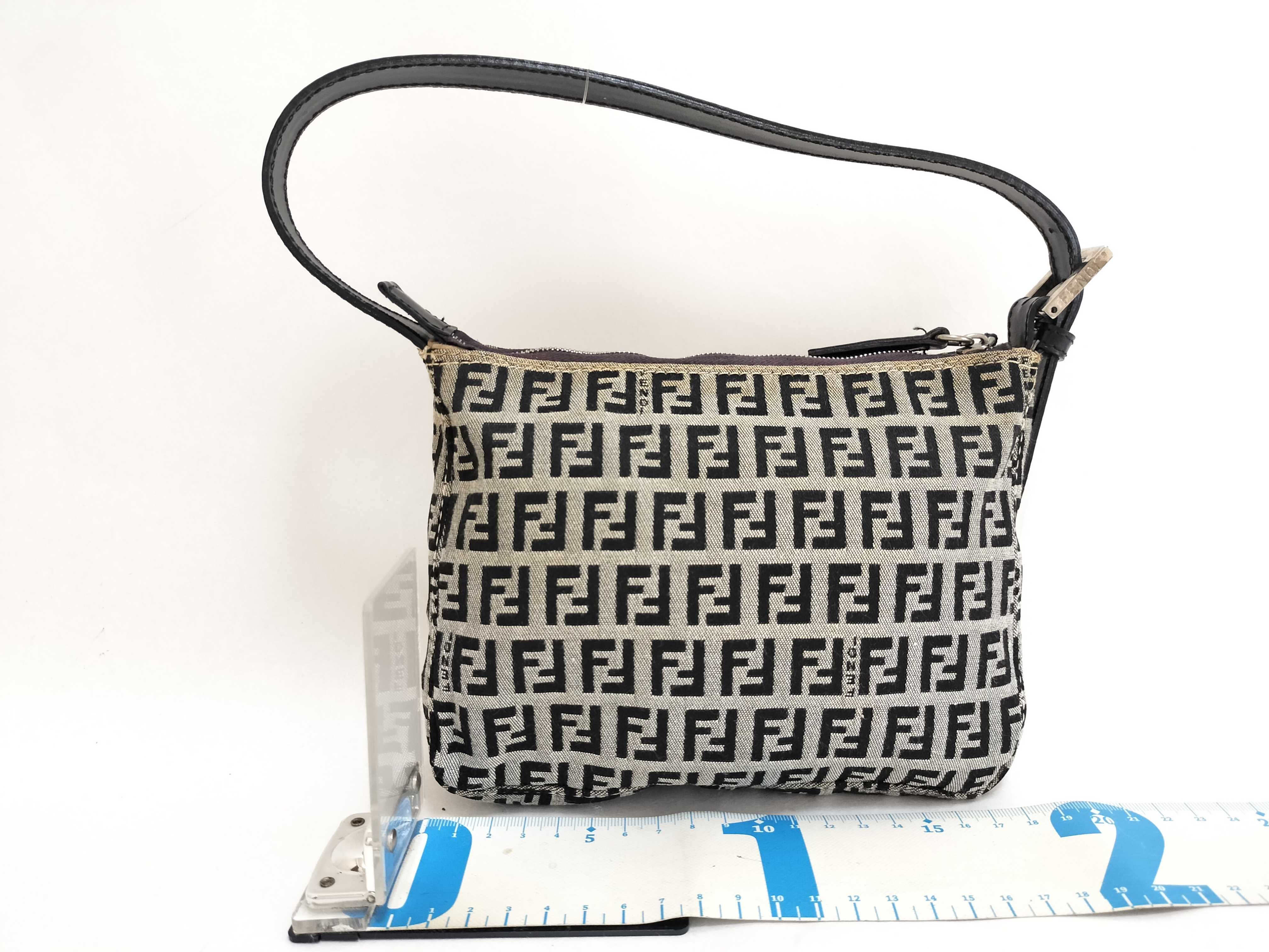 Zucca pattern Fendi Zucchino F clasp accessory pouch handbag pouch — view 2