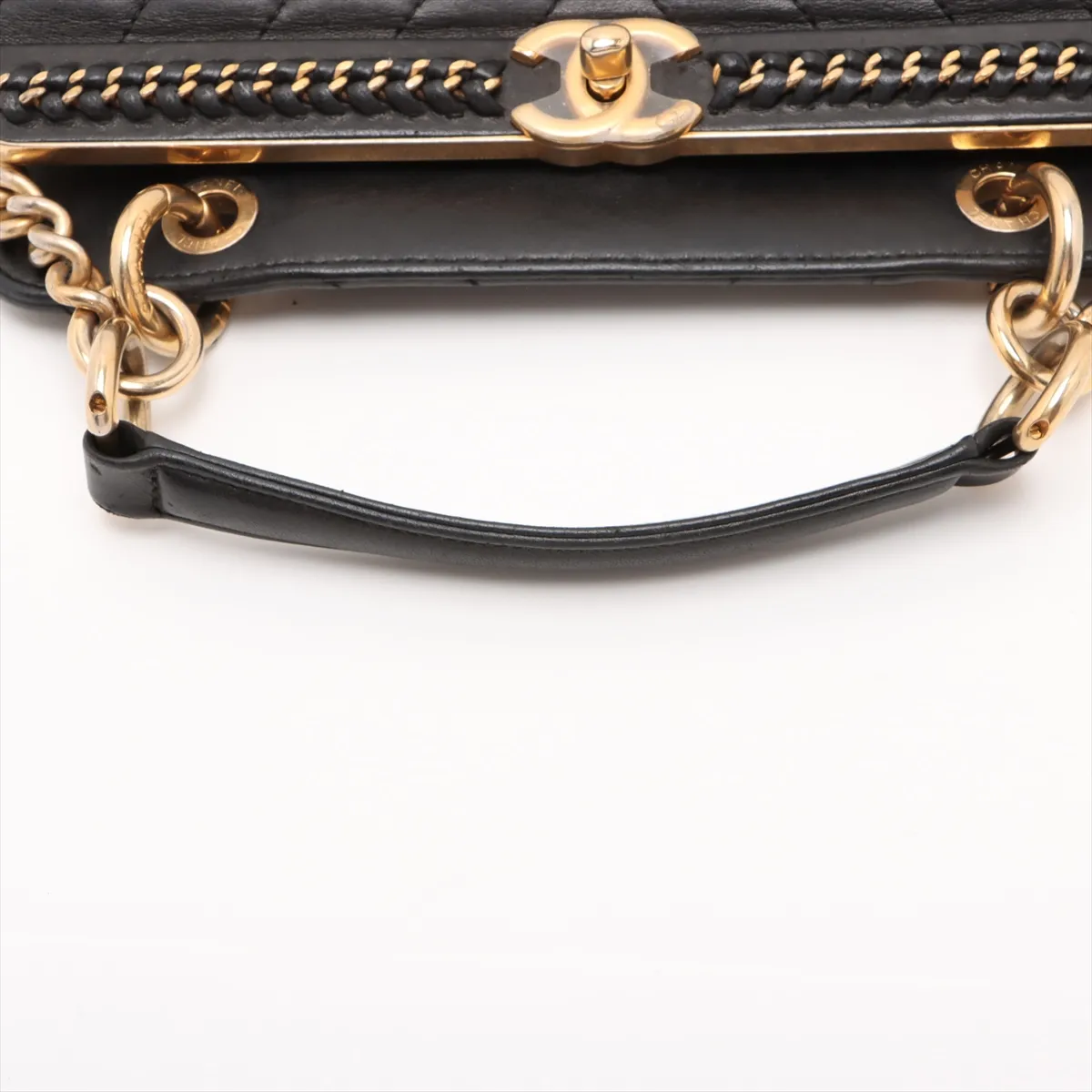 Chevron Lambskin Chain Shoulder Bag V Stitch Black Gold Hardware 24526771 24th Series — view 5