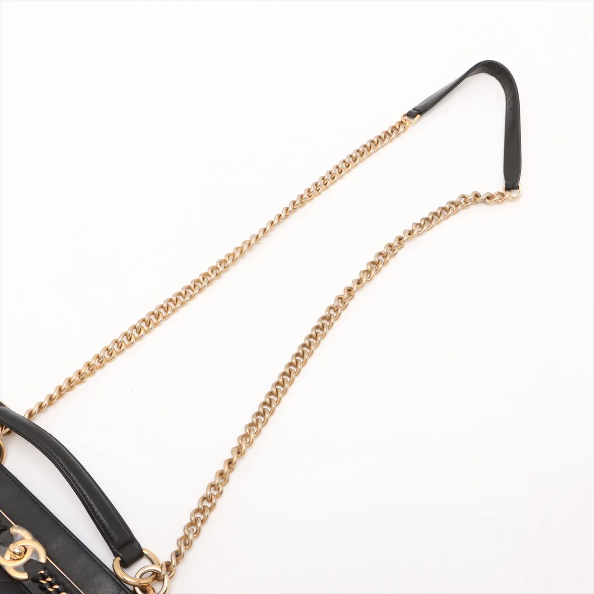 Chevron Lambskin Chain Shoulder Bag V Stitch Black Gold Hardware 24526771 24th Series — view 7