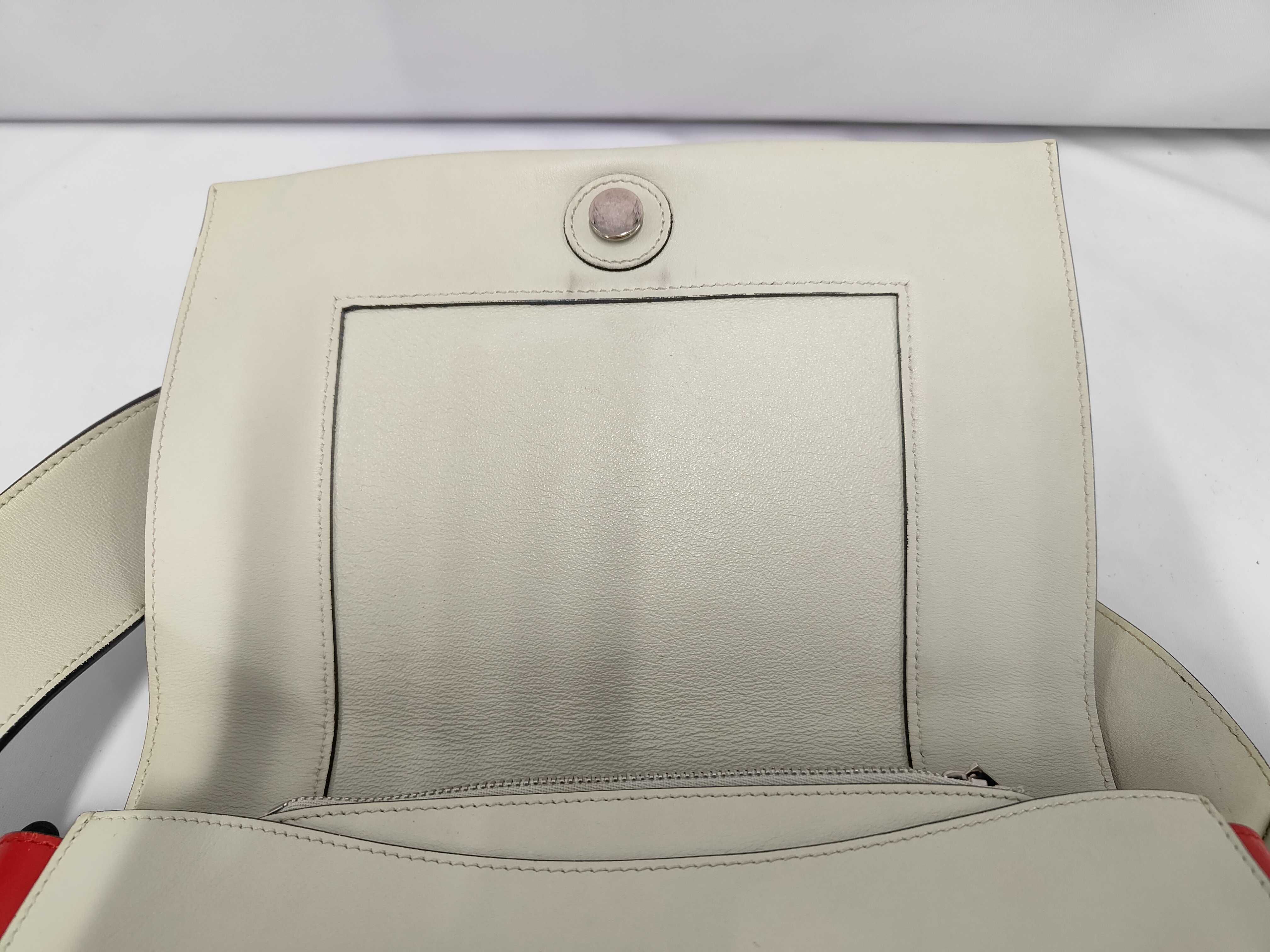 Frame Medium Leather Shoulder Bag — view 5