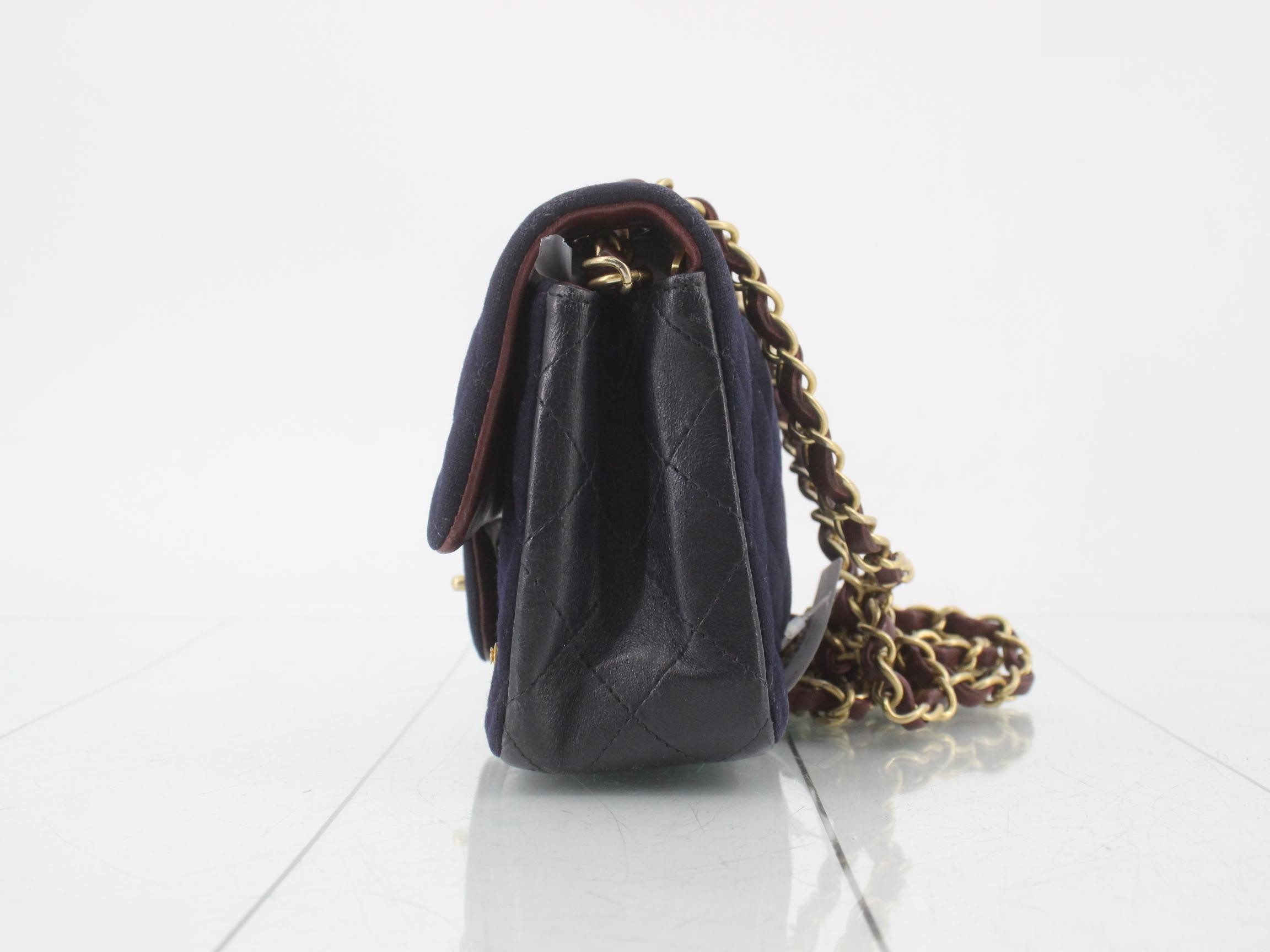 Jersey (Bag) / Shoulder Bag - Single Flap — view 3
