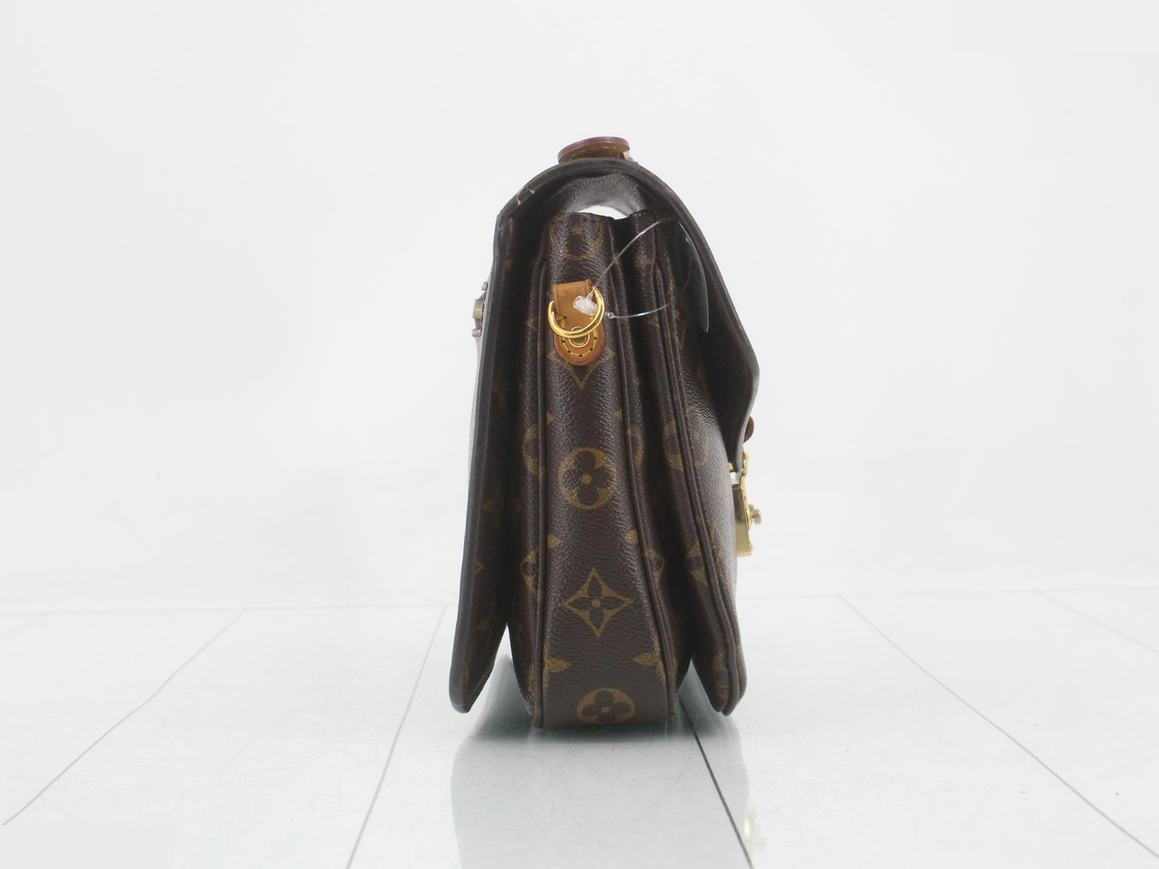 Monogram Pochette Metis MM 2-Way Handbag — view 4