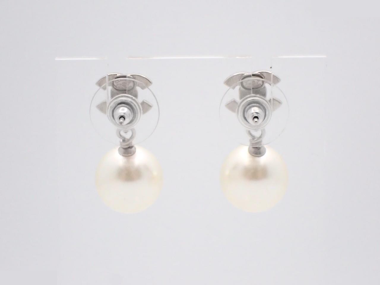 Earrings, Coco Mark design, 12mm faux pearl, rhinestone, A18 grade, V stamped. — view 2