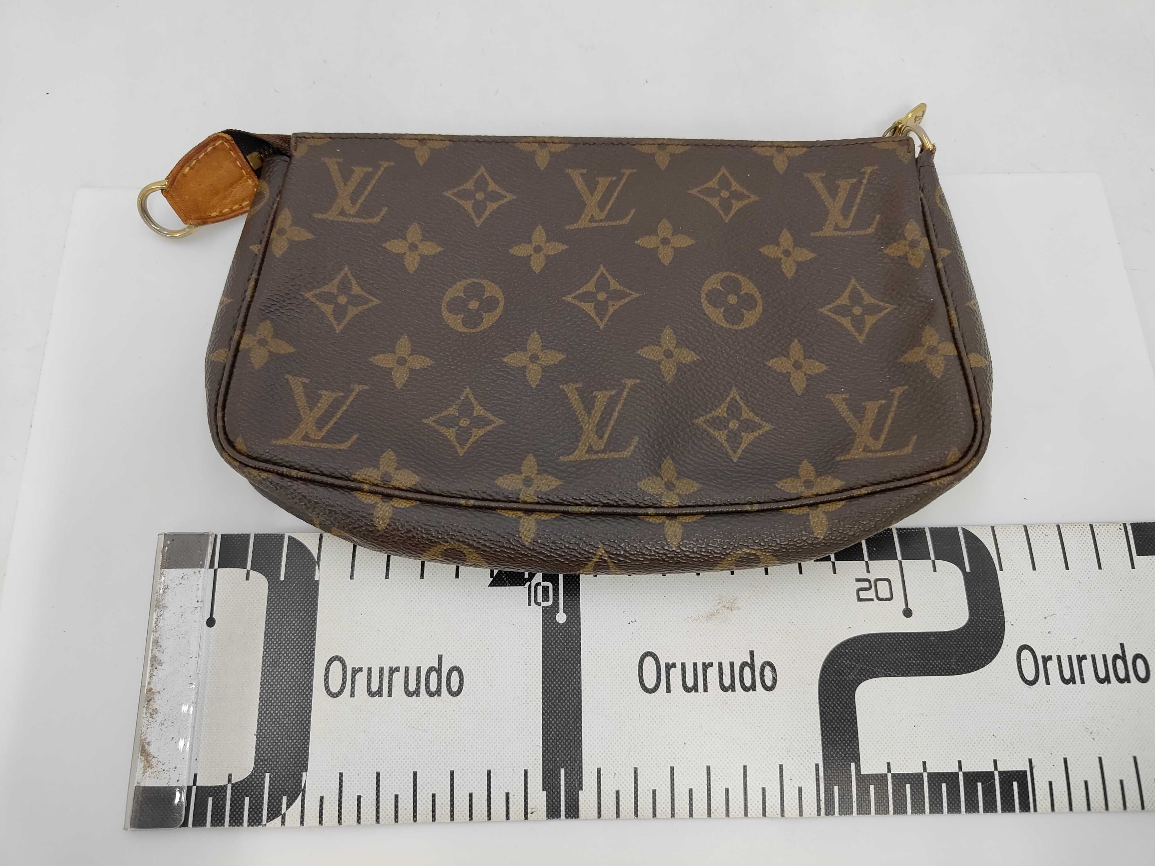 Monogram Louis Vuitton Monogram Pouch Pochette Accessoires M51980 Pouch — view 2