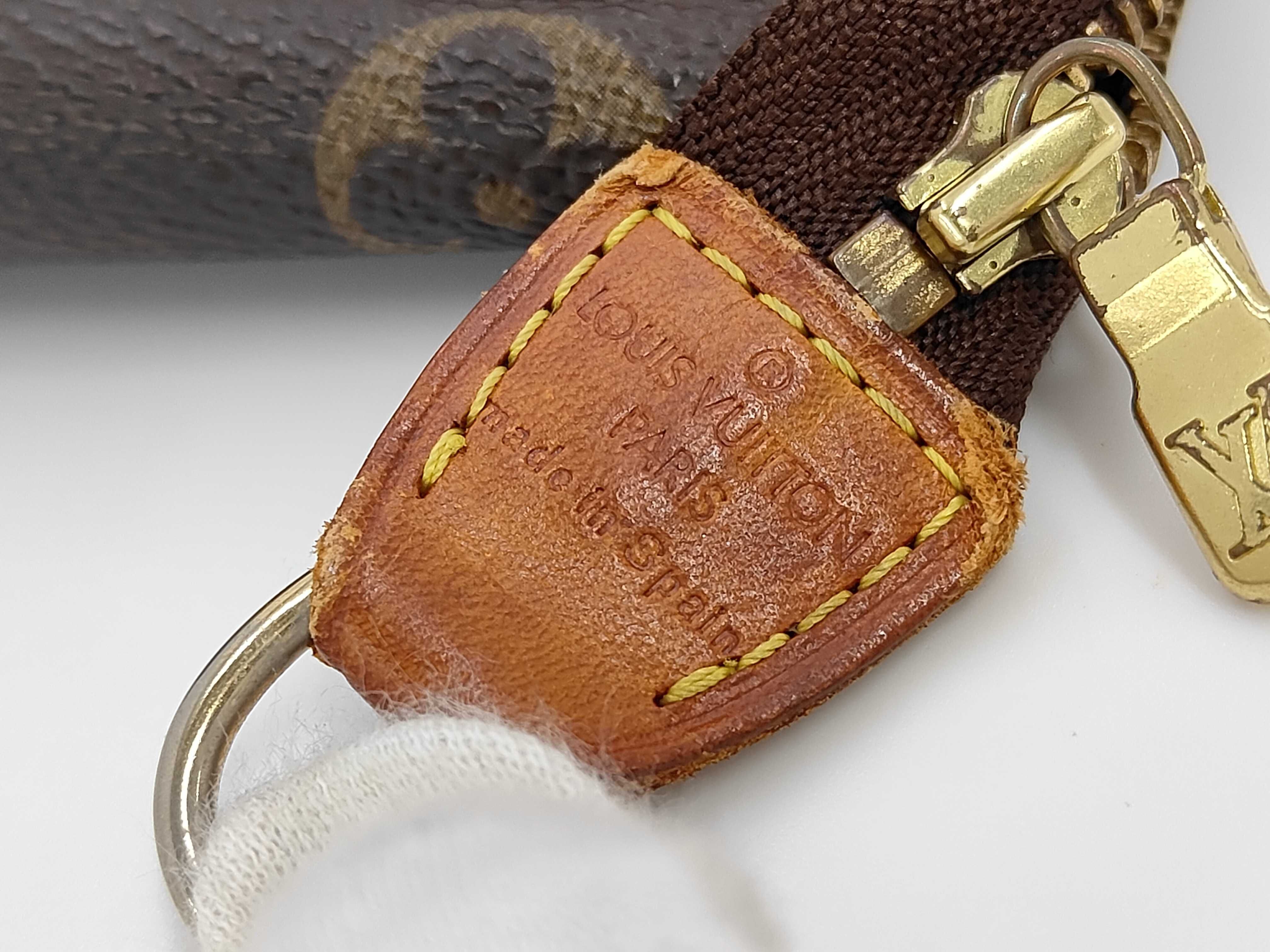 Monogram Louis Vuitton Monogram Pouch Pochette Accessoires M51980 Pouch — view 9