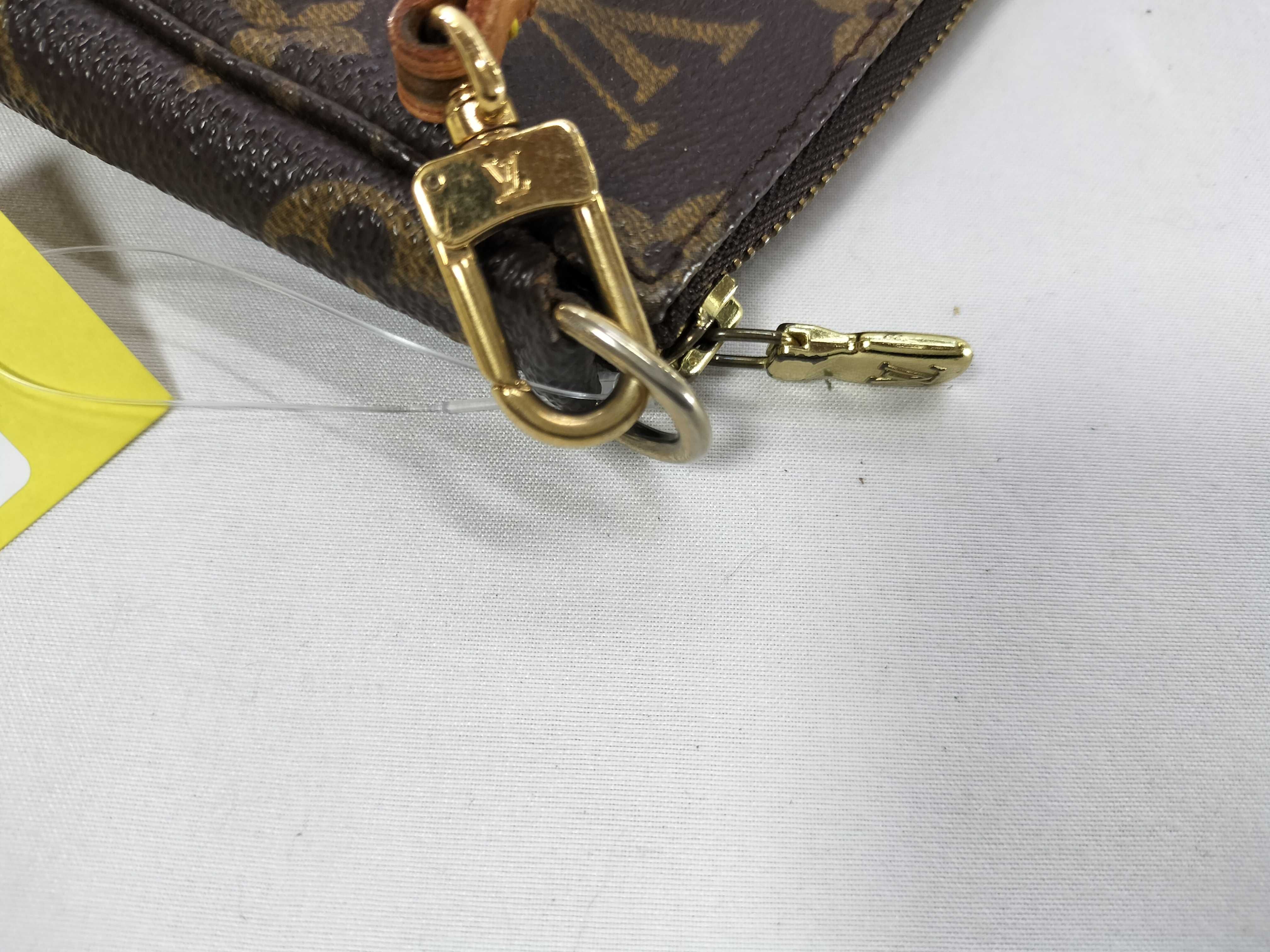 Monogram Accessoires Pouch — view 11