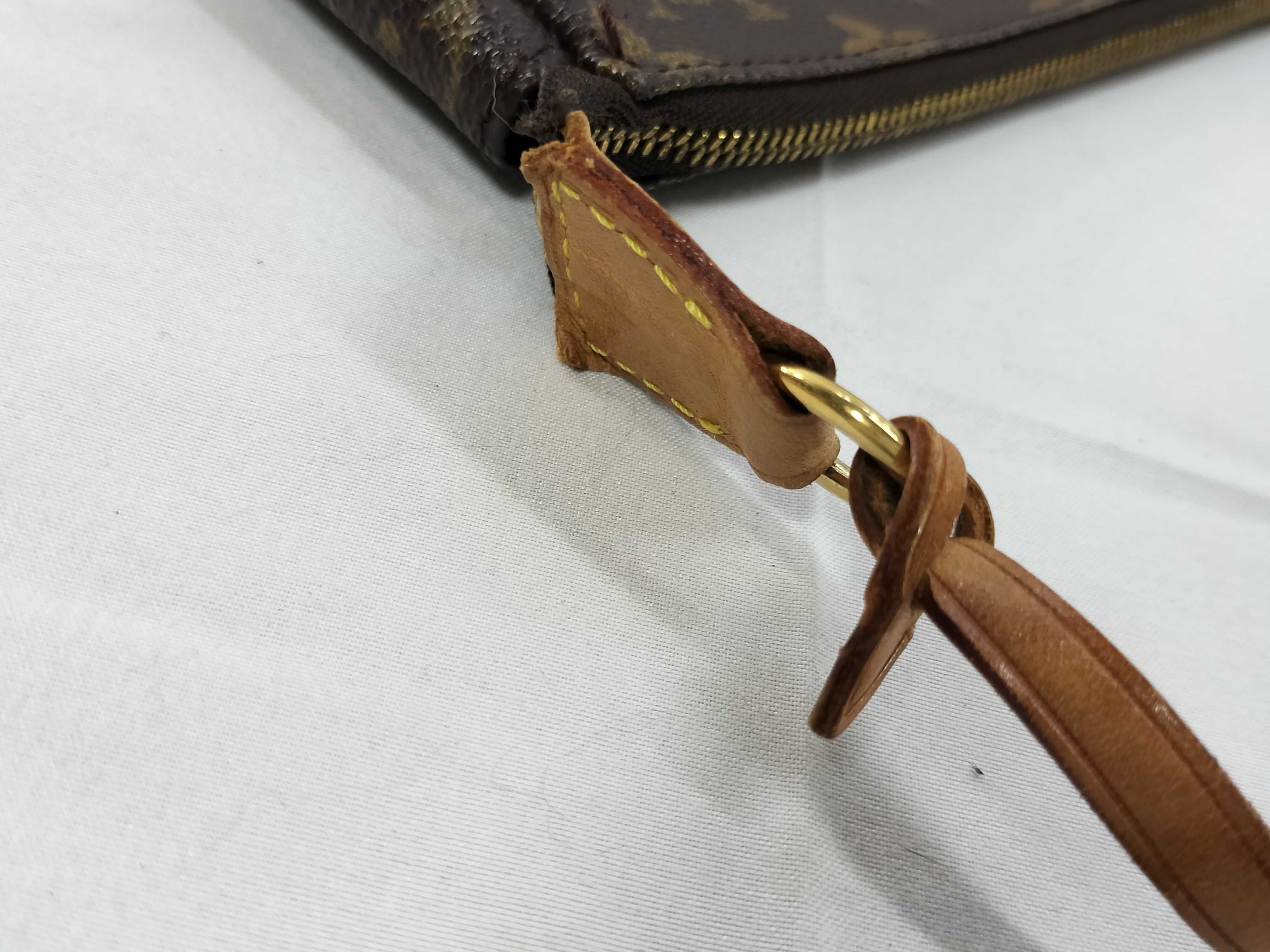 Monogram Accessoires Pouch — view 5