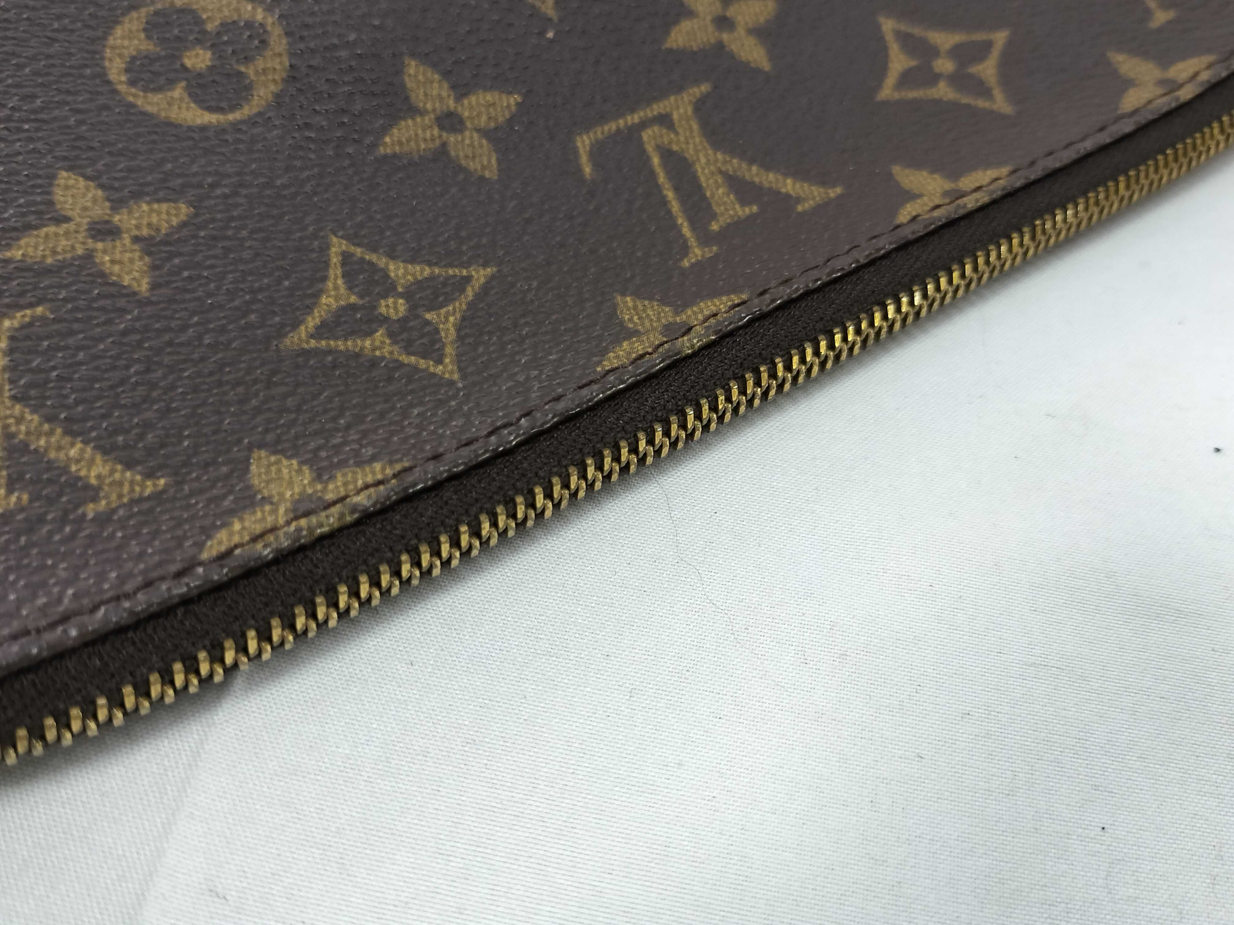 Monogram Accessoires Pouch — view 6