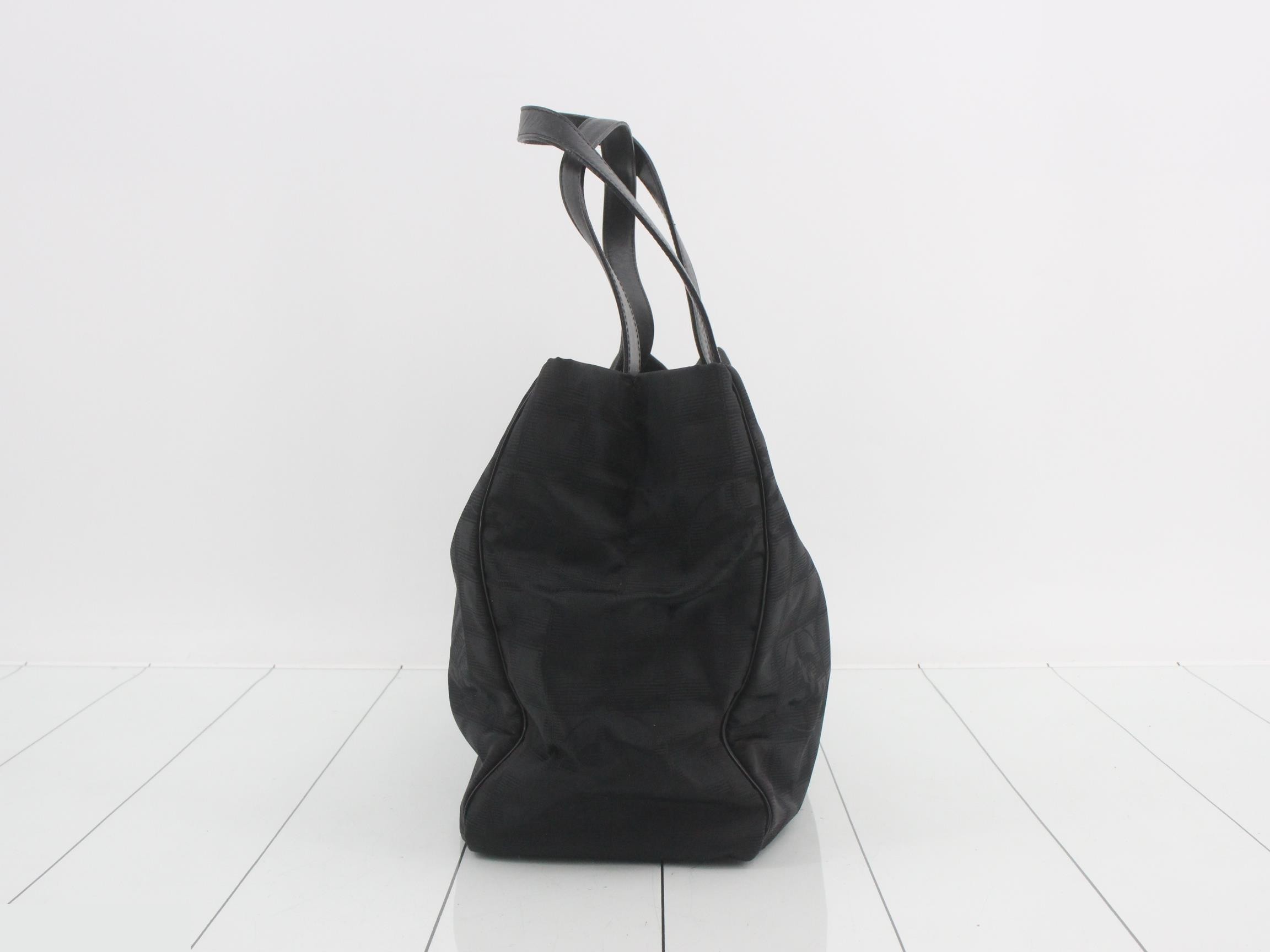 New Travel Tote - Black — view 4