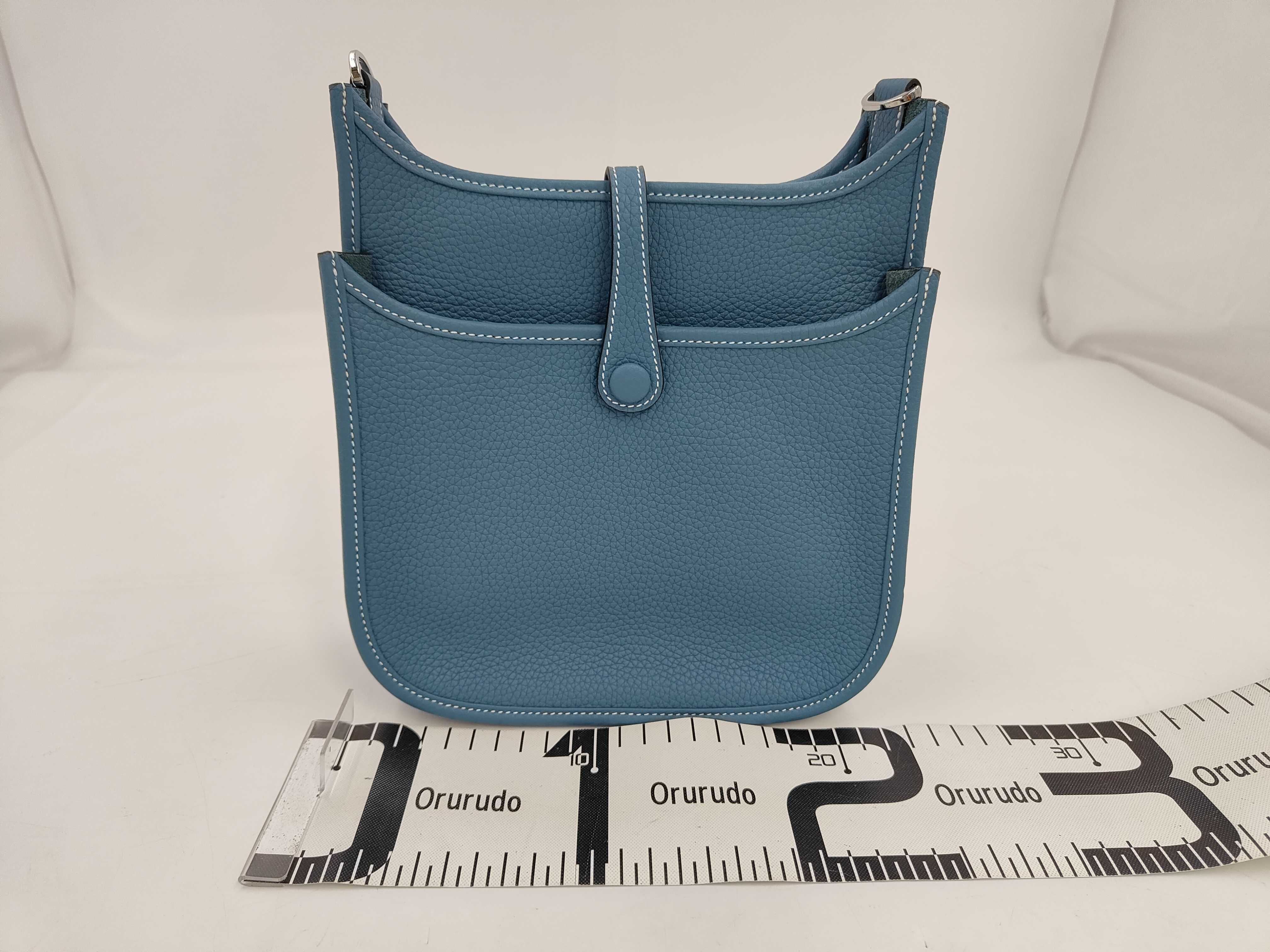 Evelyne 23 Shoulder Bag (G stamp) — view 2