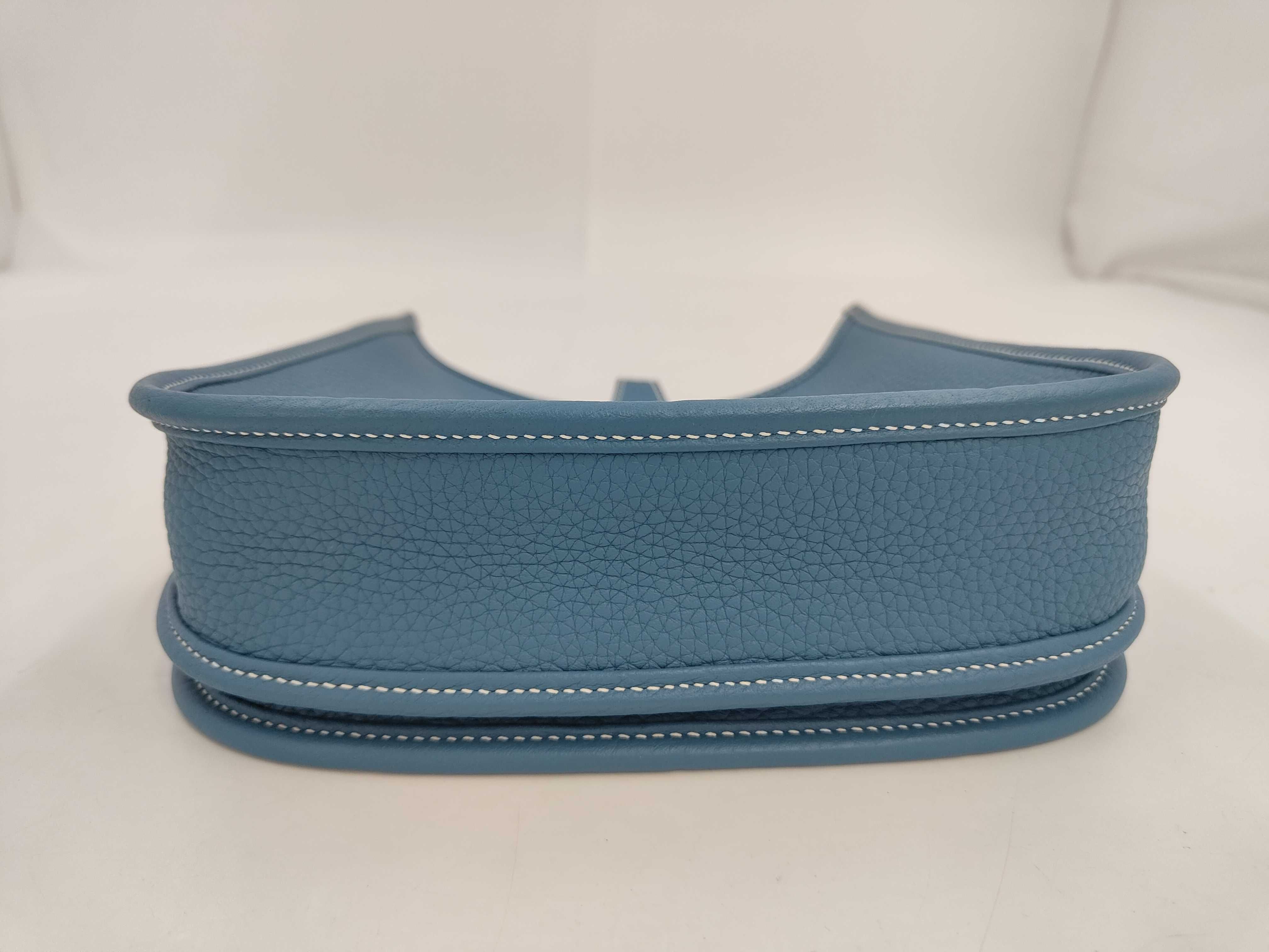 Evelyne 23 Shoulder Bag (G stamp) — view 3