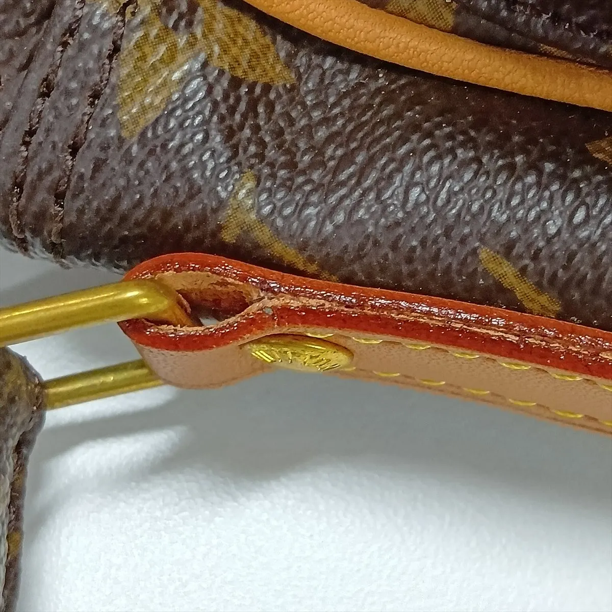 Monogram Amazon M45236 AR0070 Brown, natural leather, various parts repaired by aftermarket parts. — view 11