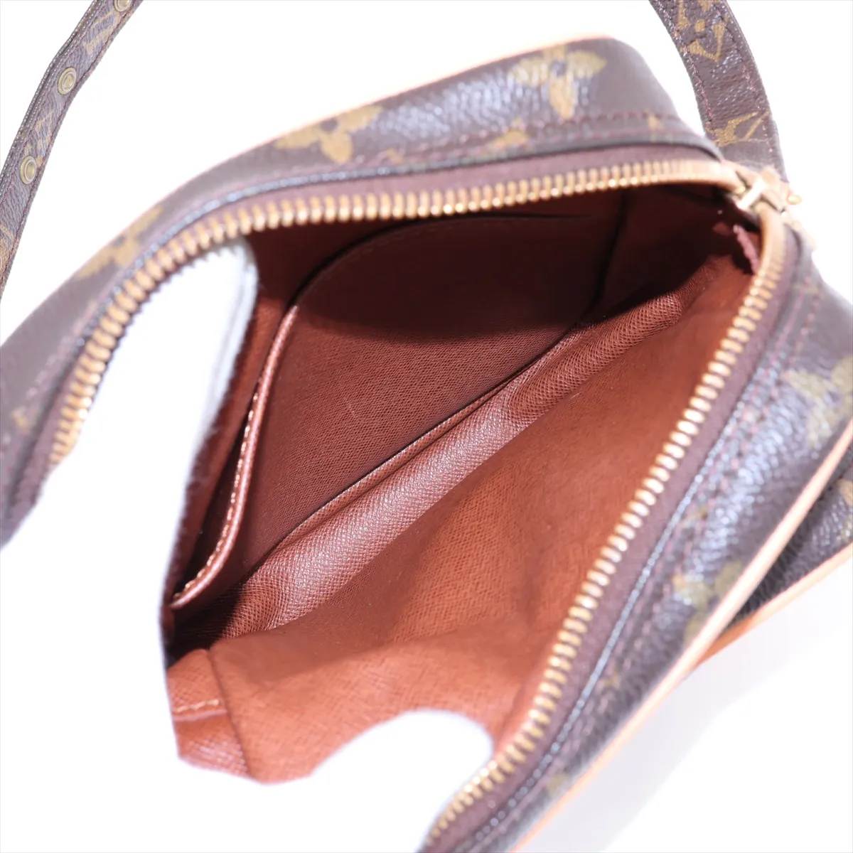 Monogram Amazon M45236 AR0070 Brown, natural leather, various parts repaired by aftermarket parts. — view 6