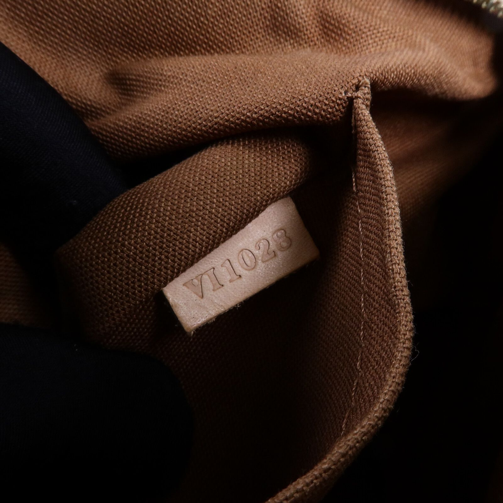 Tivoli PM, Monogram — view 8