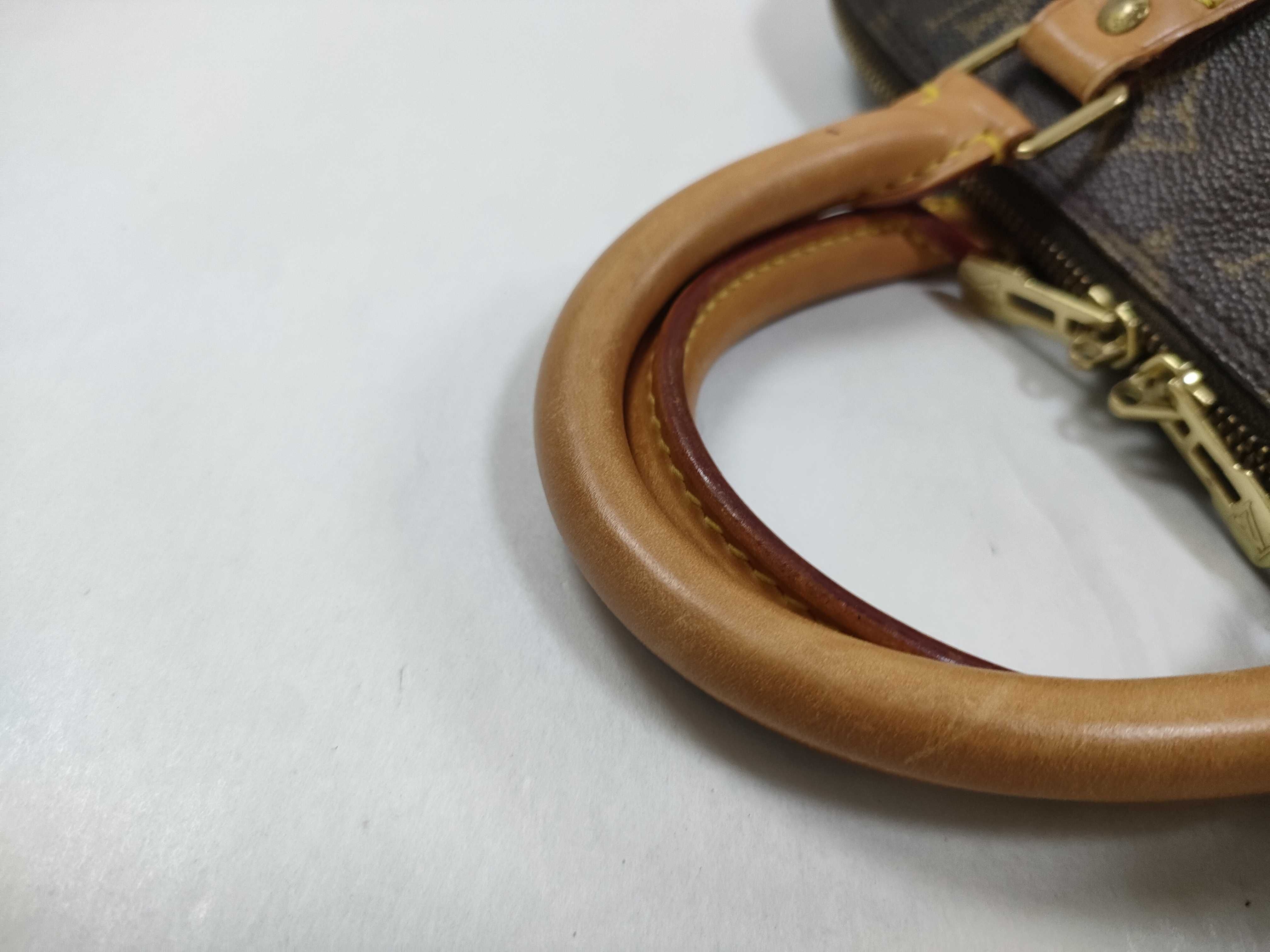 Monogram Louis Vuitton Alma and other handbags — view 4