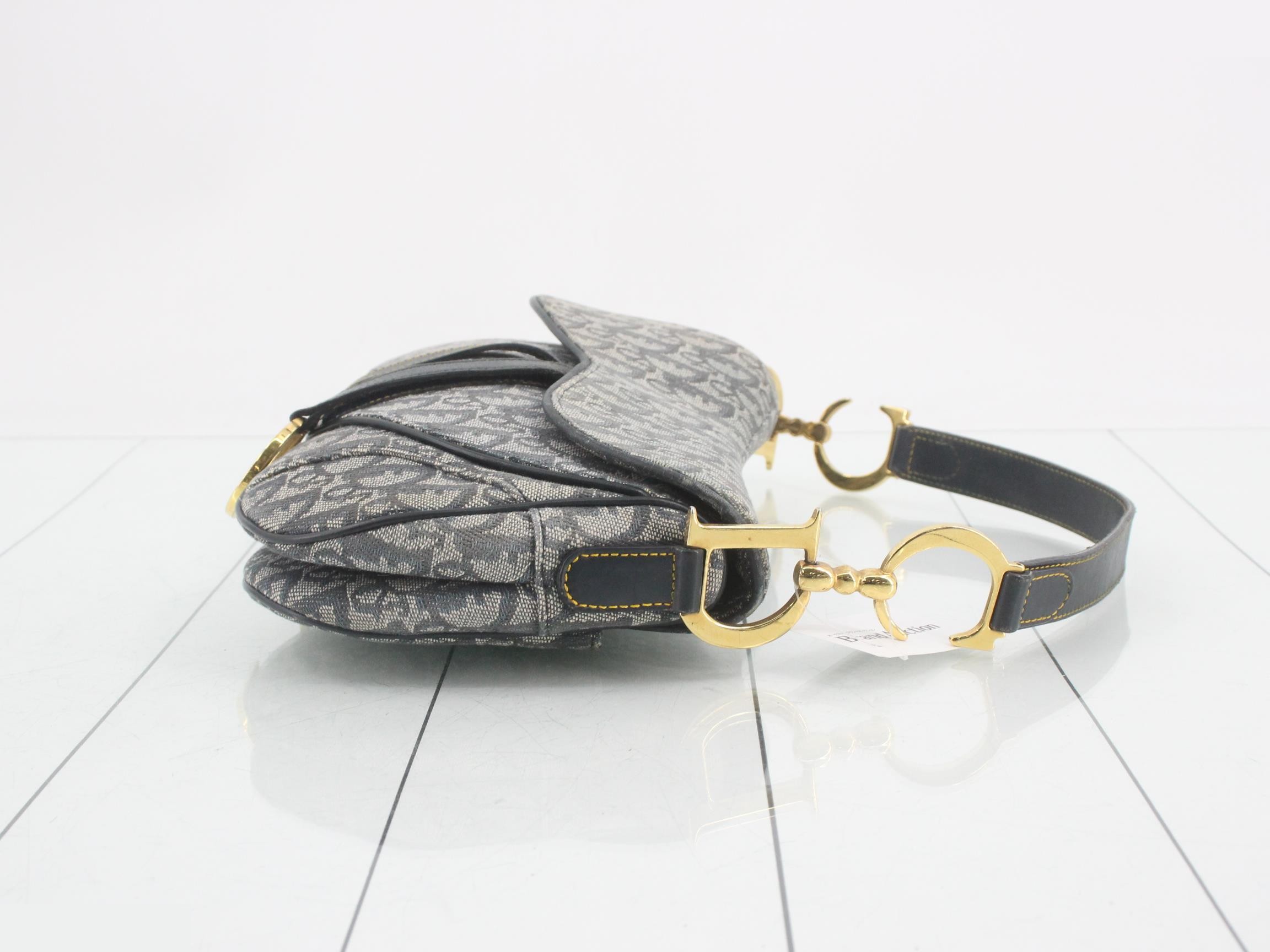 Trotter Saddle Shoulder Bag — view 3