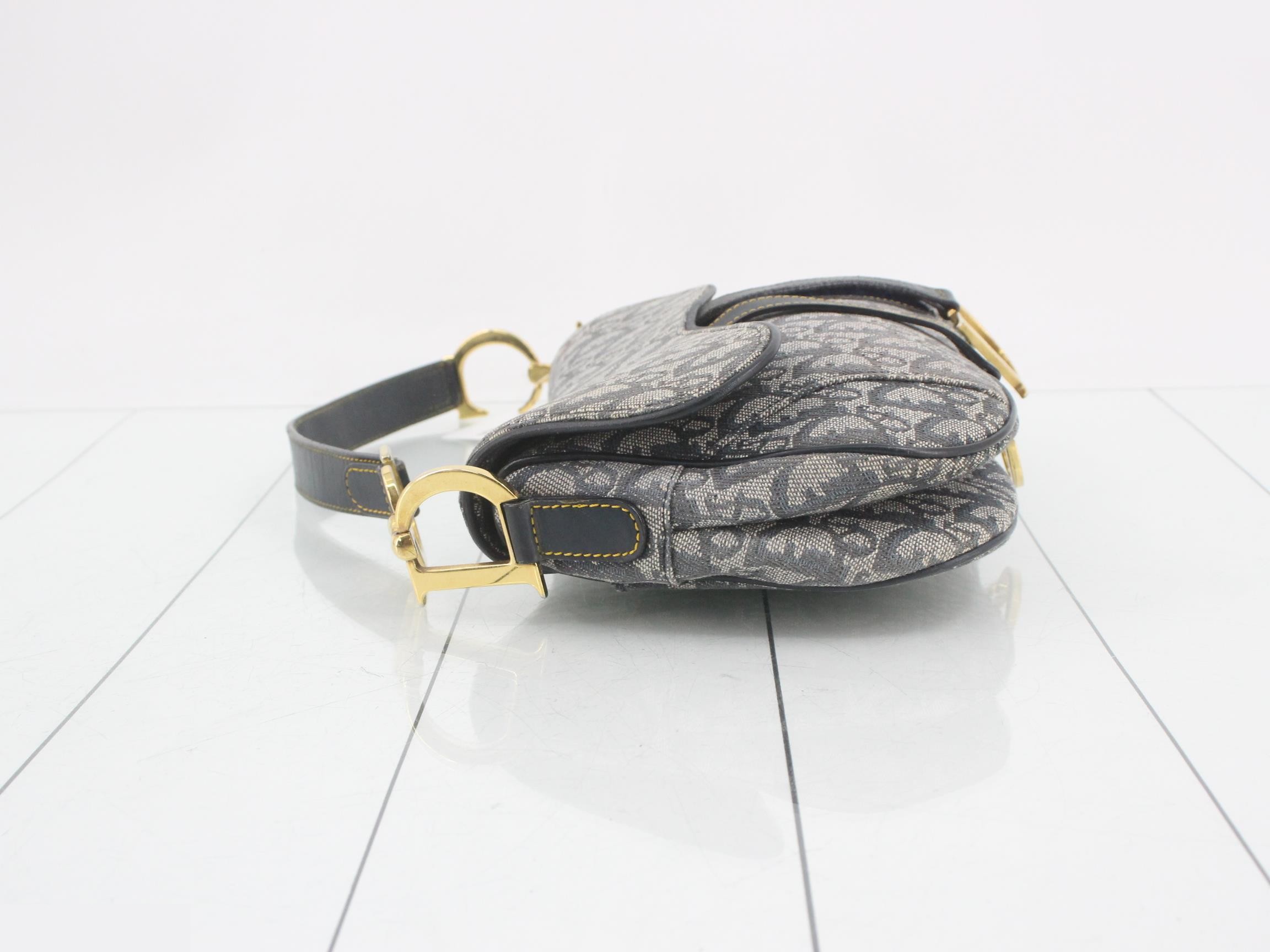 Trotter Saddle Shoulder Bag — view 4