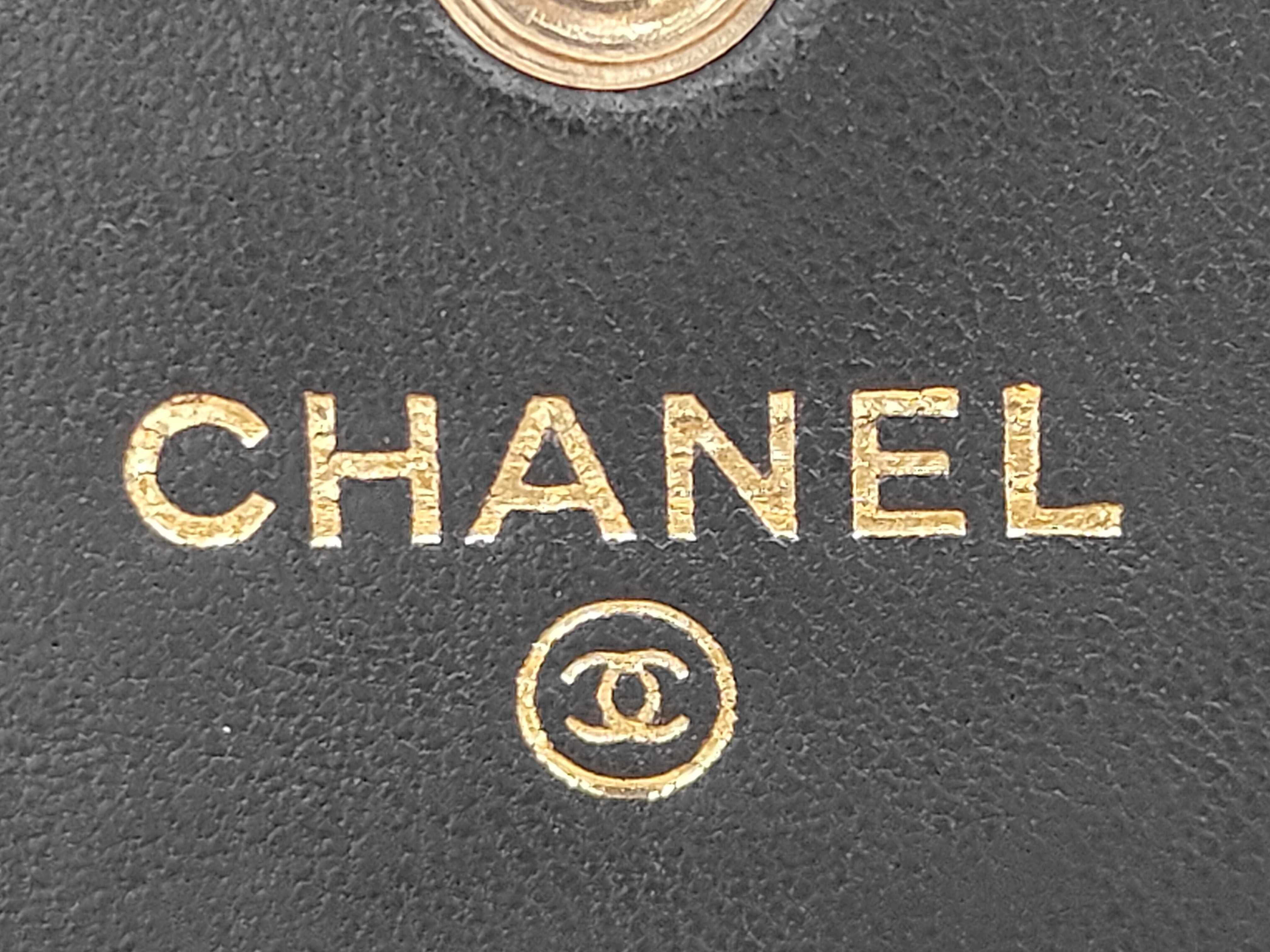Camellia Long Wallet, with original sticker, serial number in the 17s range. — view 7