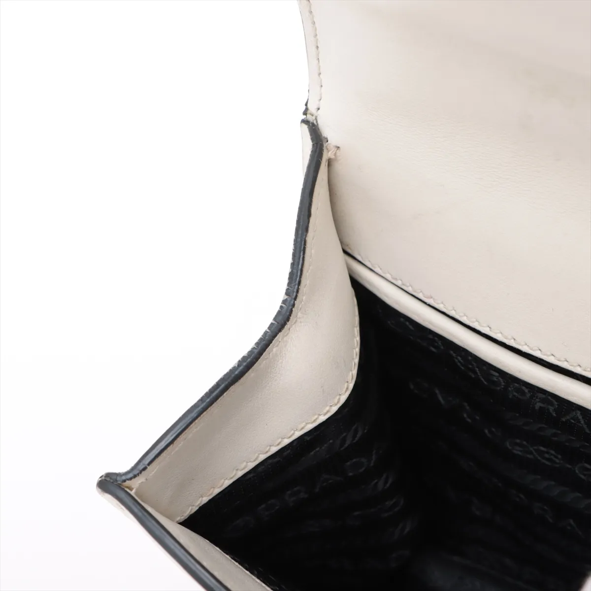 Saffiano leather chain shoulder bag white — view 10