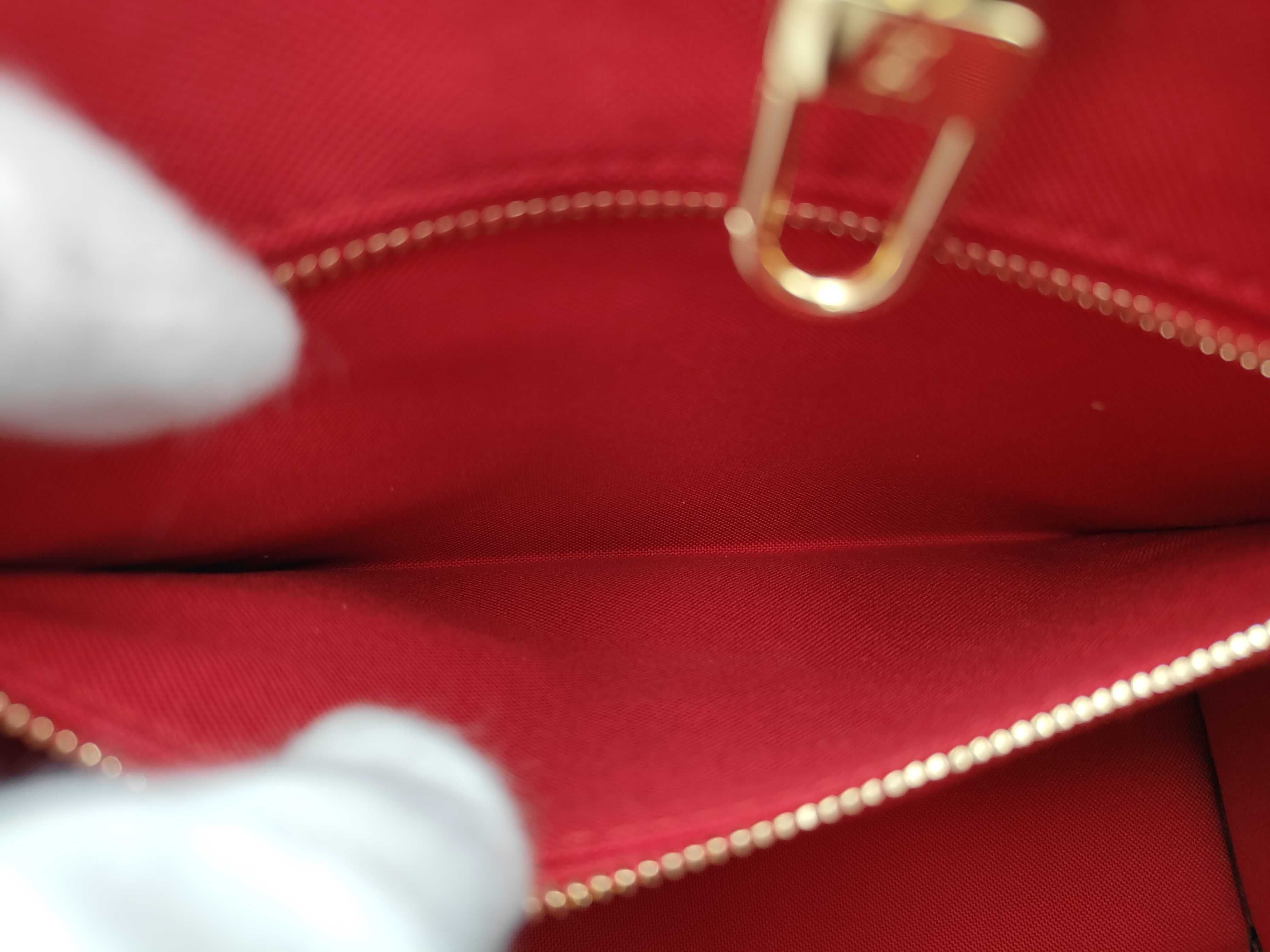Monogram Reverse OnTheGo PM M46373 Shoulder Bag — view 9