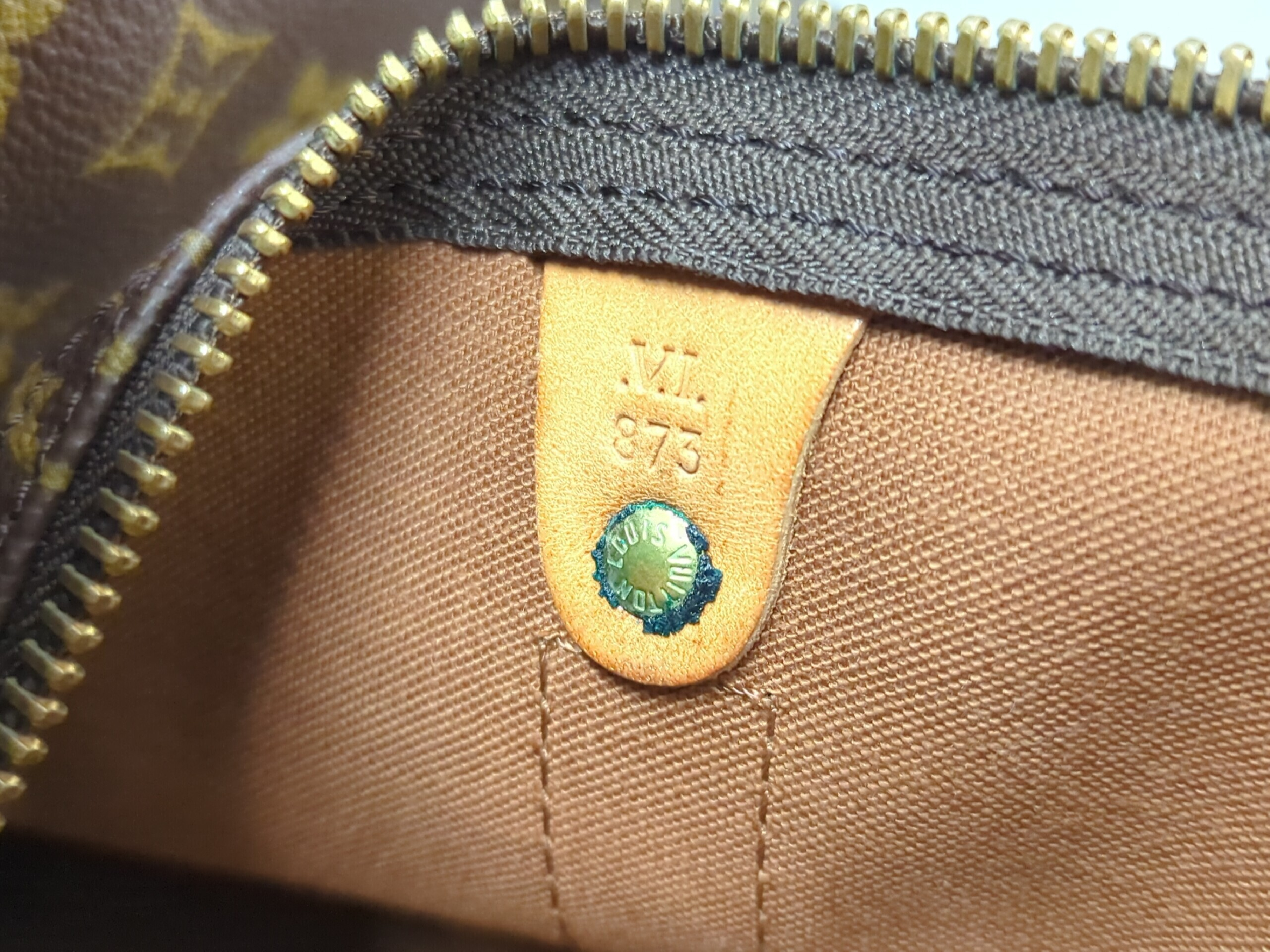 M41424 Monogram Keepall 55 Boston Bag — view 12